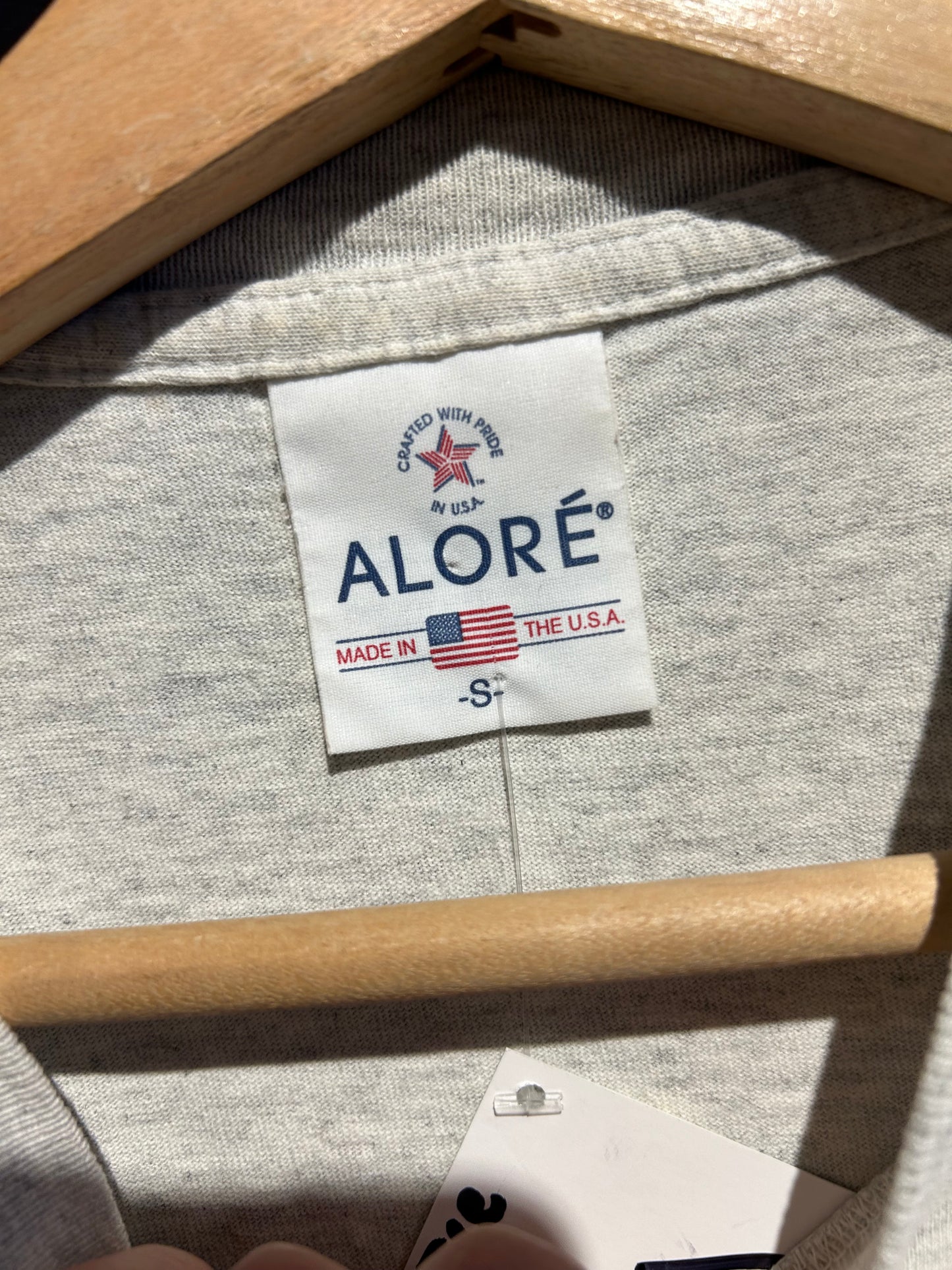 1990 Religions T-Shirt. Size S/M