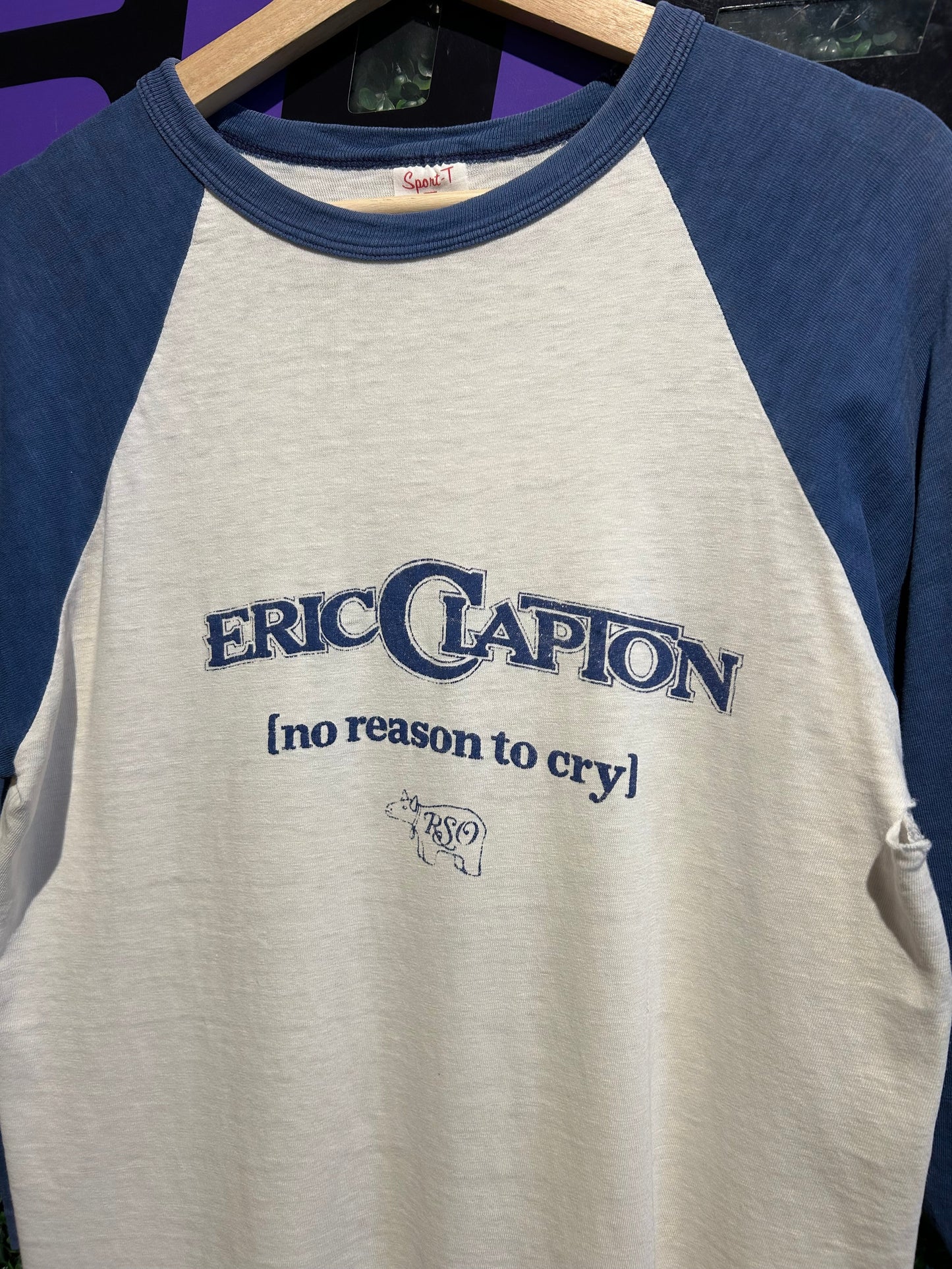 1976 Eric Clapton No Reason To Cry Raglan Shirt. Size Medium