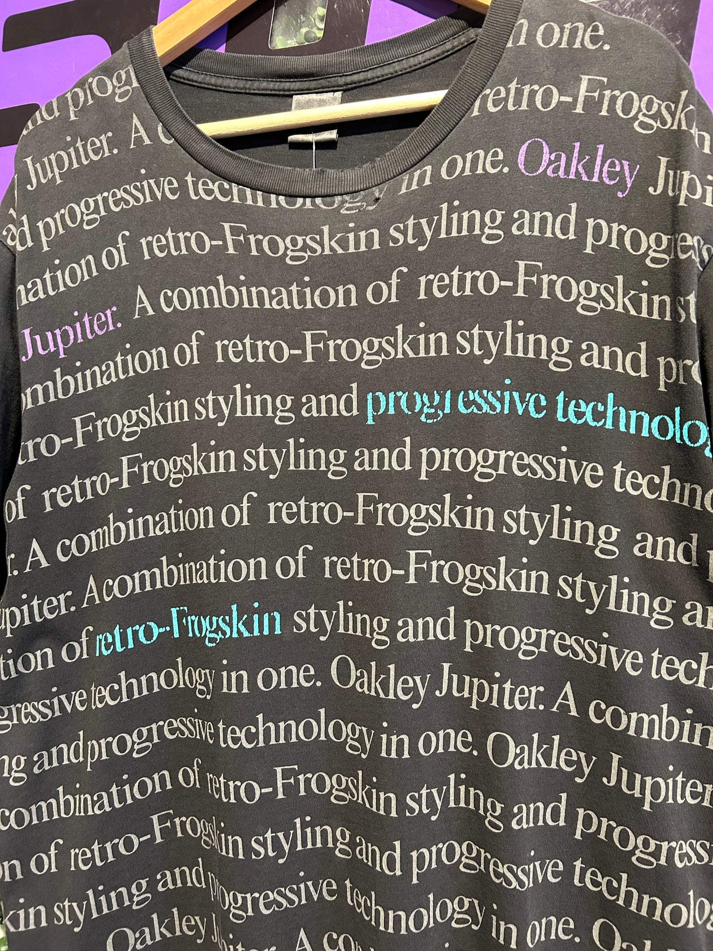Vintage Oakley Frogskin AOP T-Shirt. Size Large
