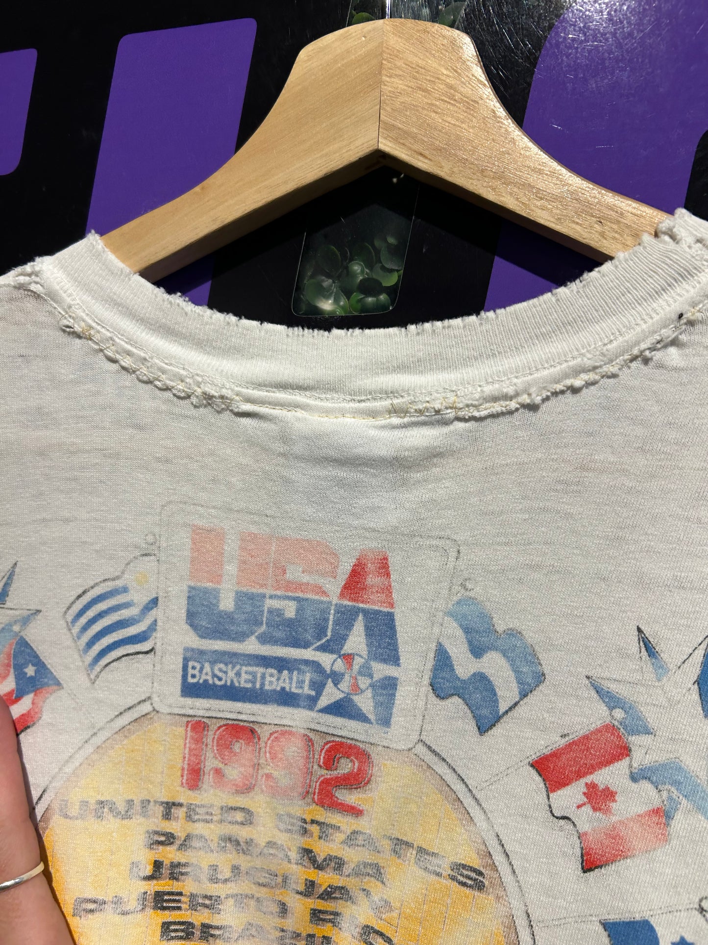 1992 USA Basketball “America’s Team” Salem Sportswear T-Shirt. Size Medium