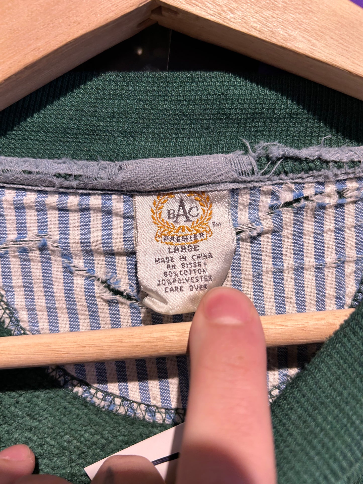 90s Eddie Bauer Crewneck. Size Large