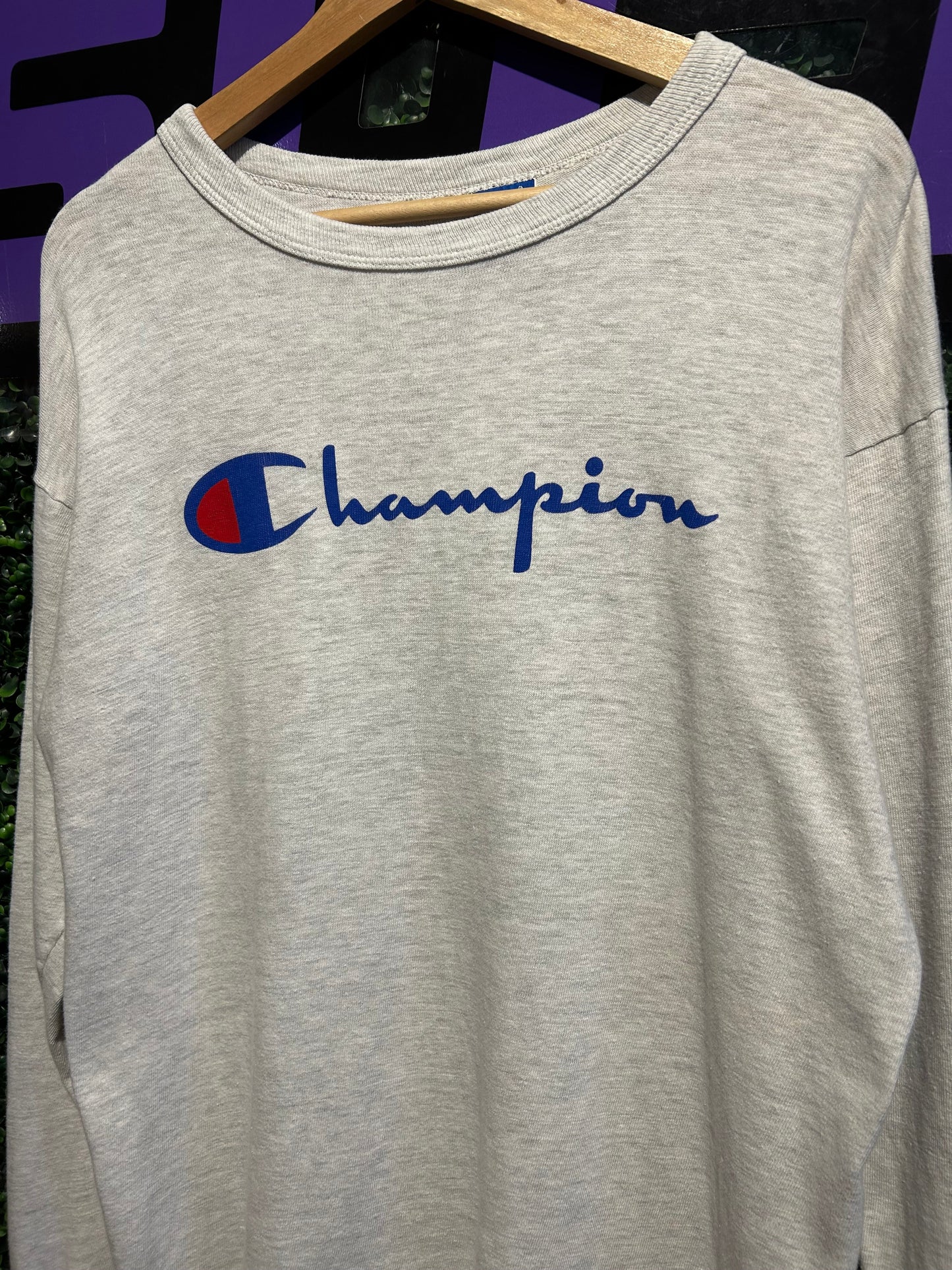 90s Champion LS Shirt. Size Large