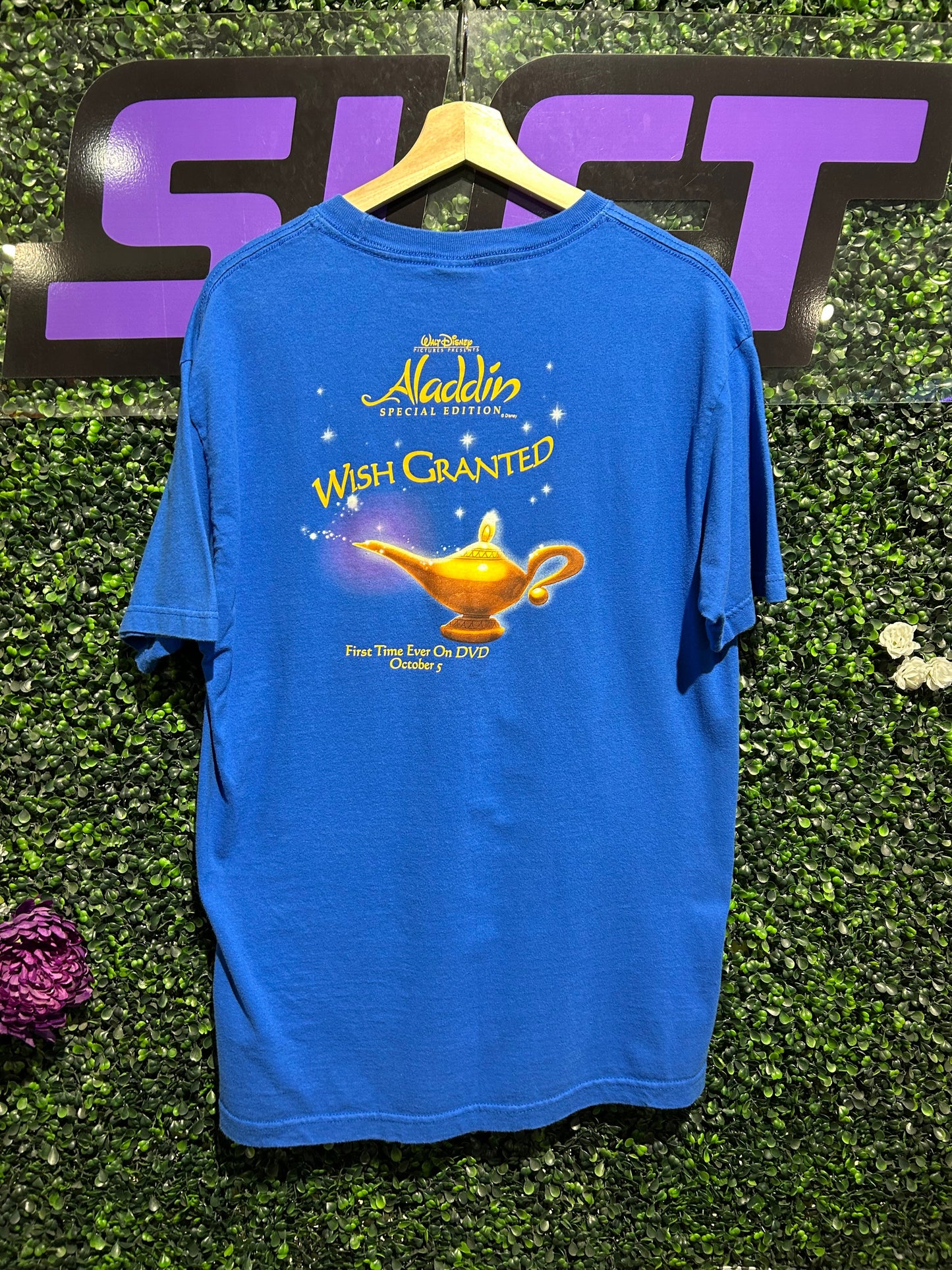 Vintage Aladdin Special Edition DVD Release T-Shirt. Size Large