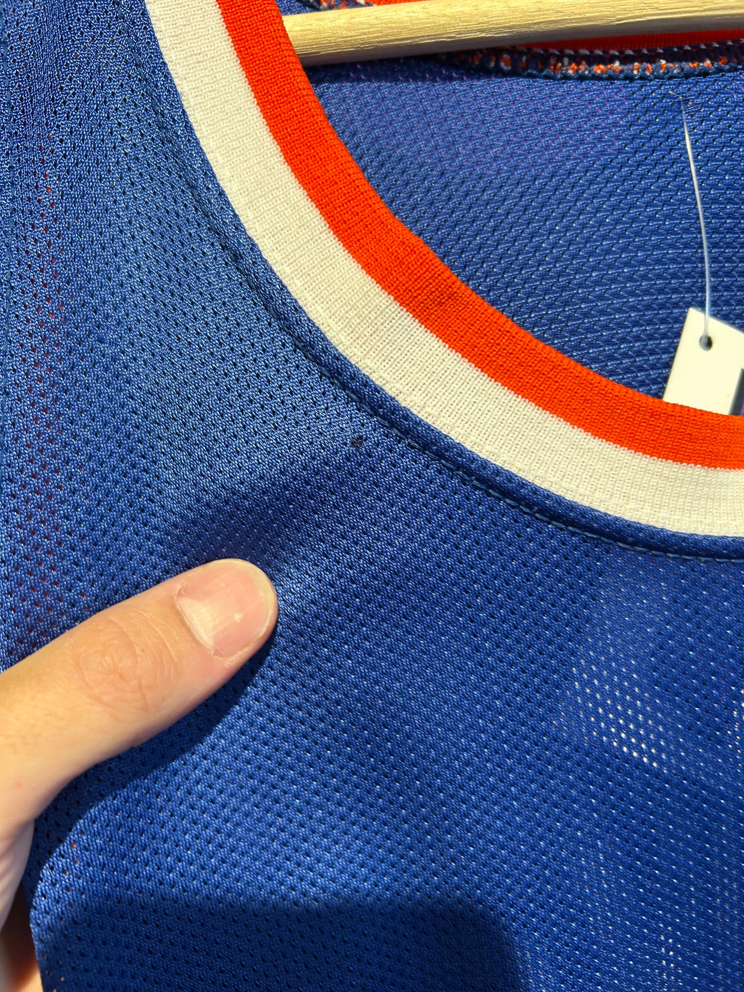 90s New York Knicks #33 Patrick Ewing Champion Jersey. Size L/XL