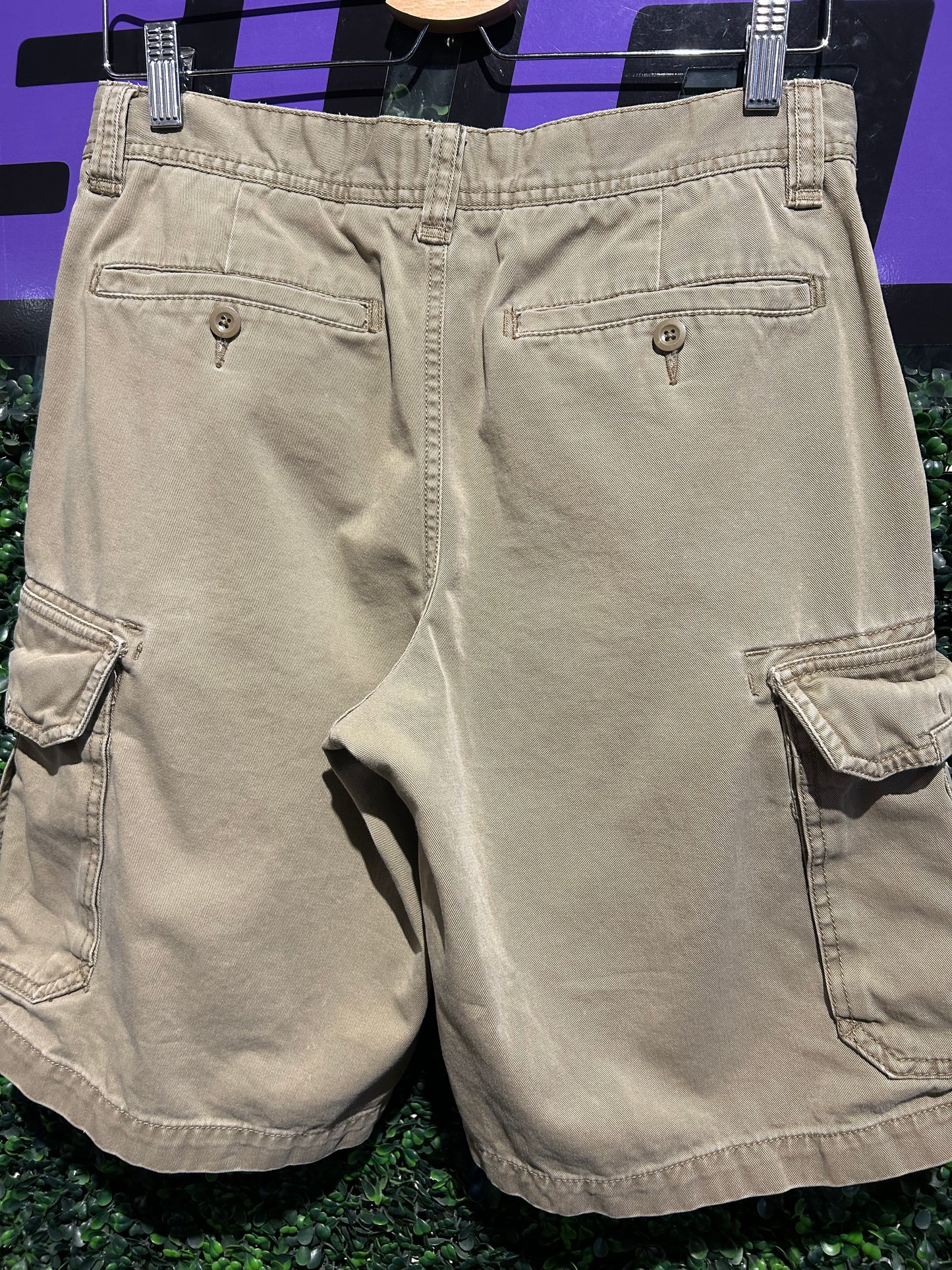 00s Old Navy Cargo Shorts. 30” Waist