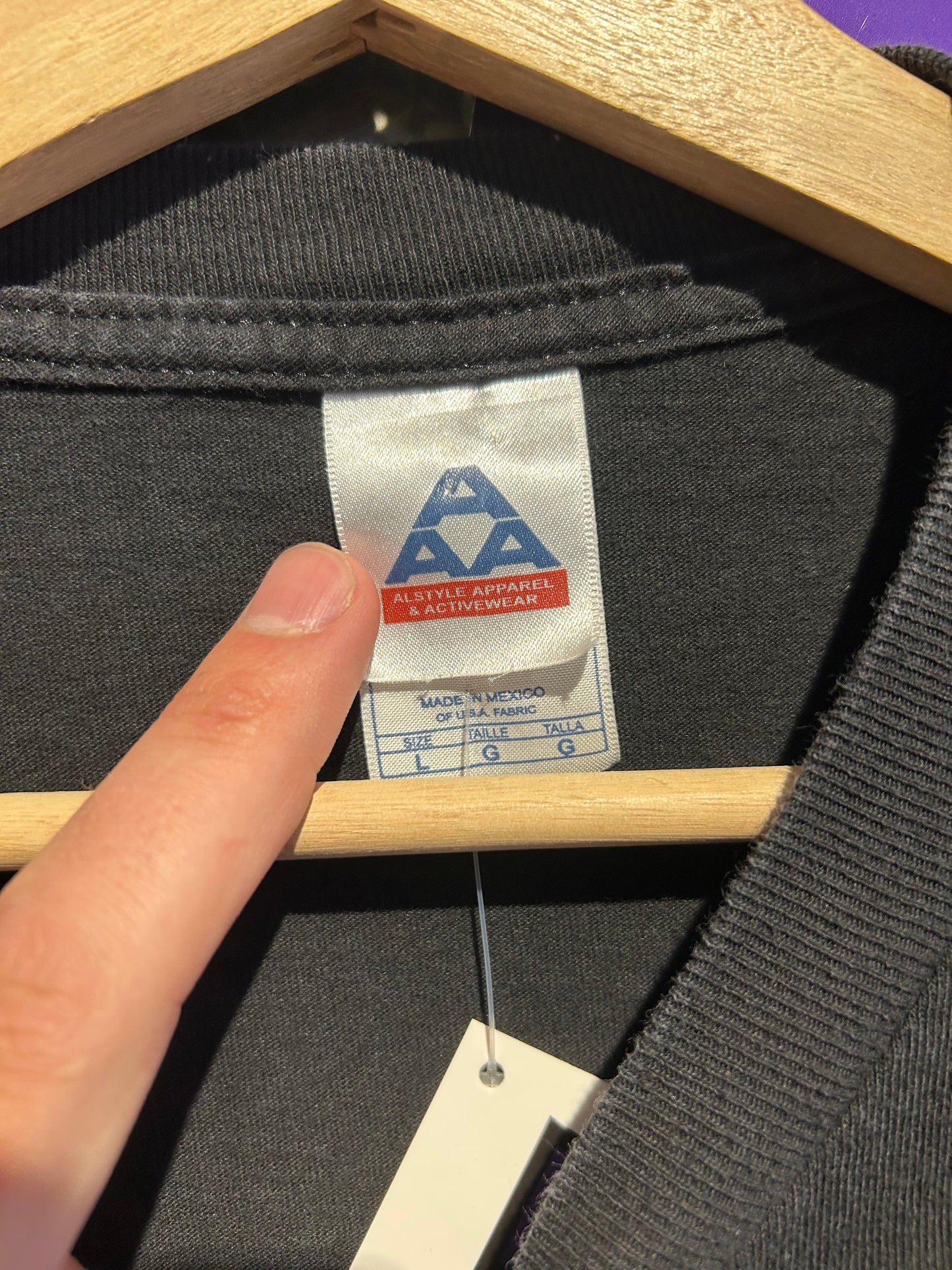 2005 Alkaline Trio T-Shirt. Size Large