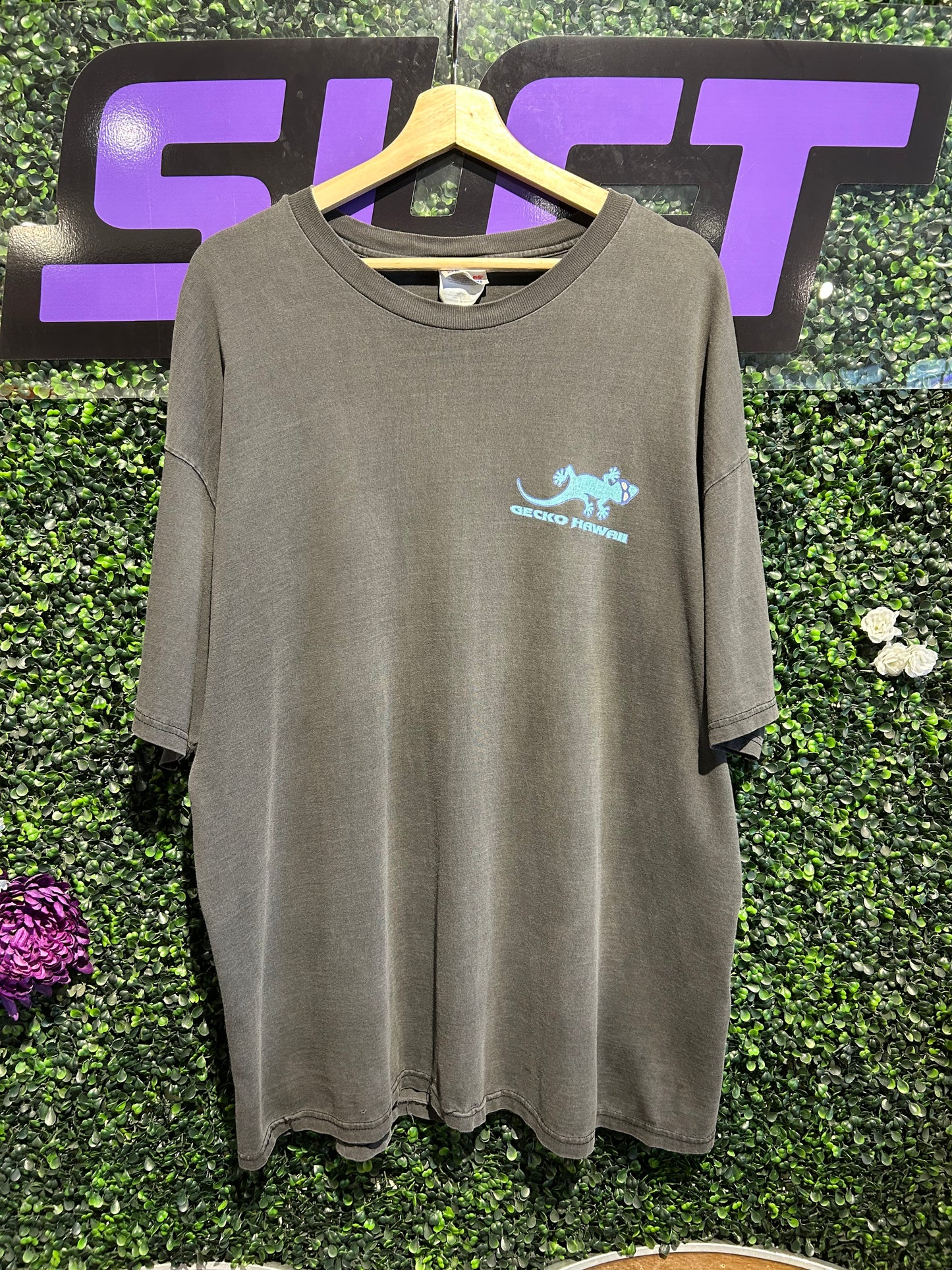 90s Gecko Hawaii T-Shirt. Size XXL