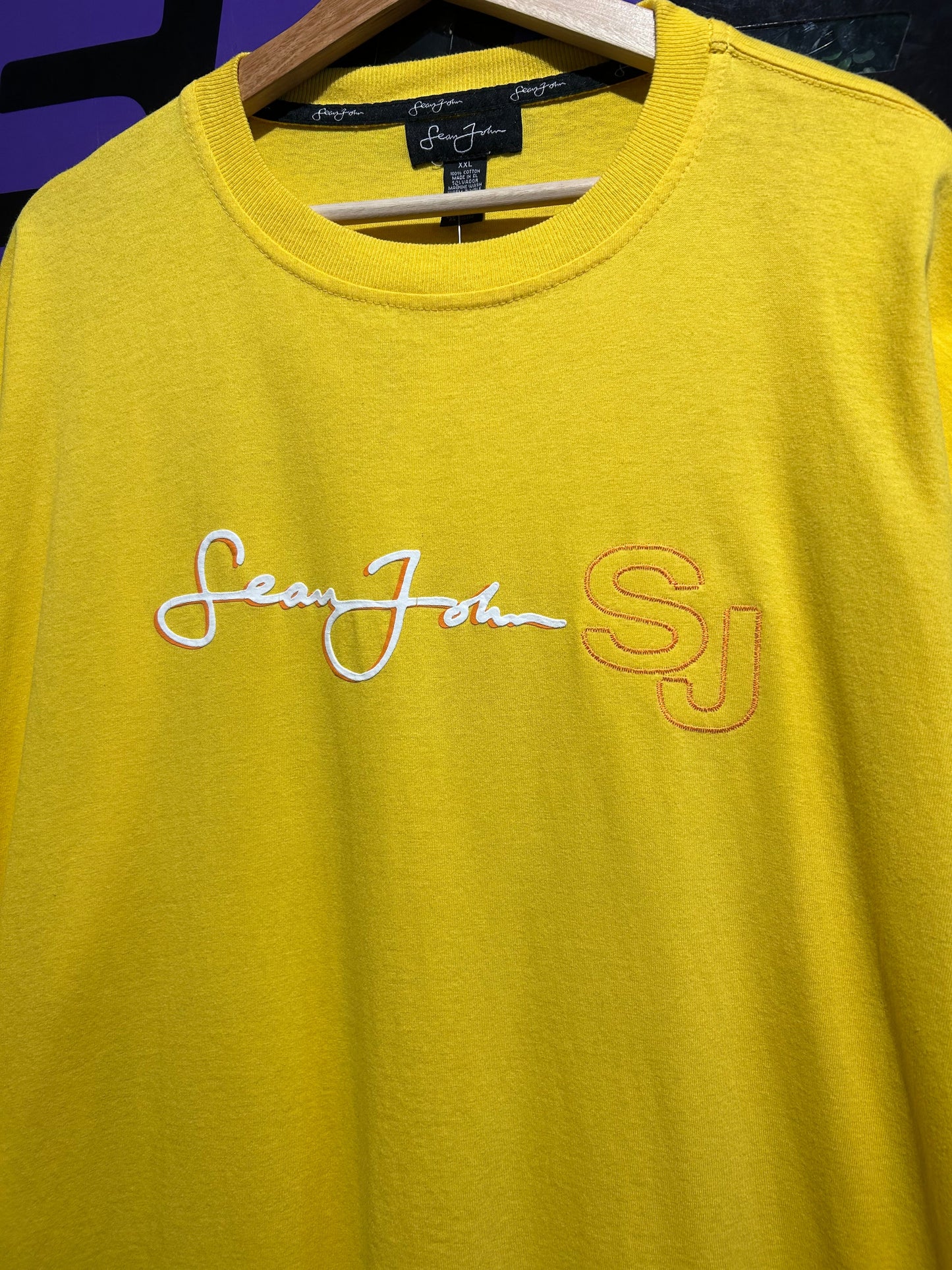 Vintage Sean John T-Shirt. Size XXL