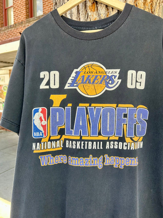 2009 Los Angeles Lakers NBA Playoffs T-Shirt. Size Large