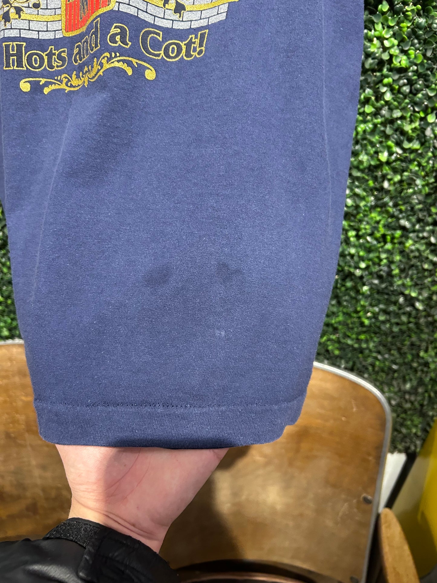 90s Denver Sheriff Bed & Breakfast T-Shirt. Size XL