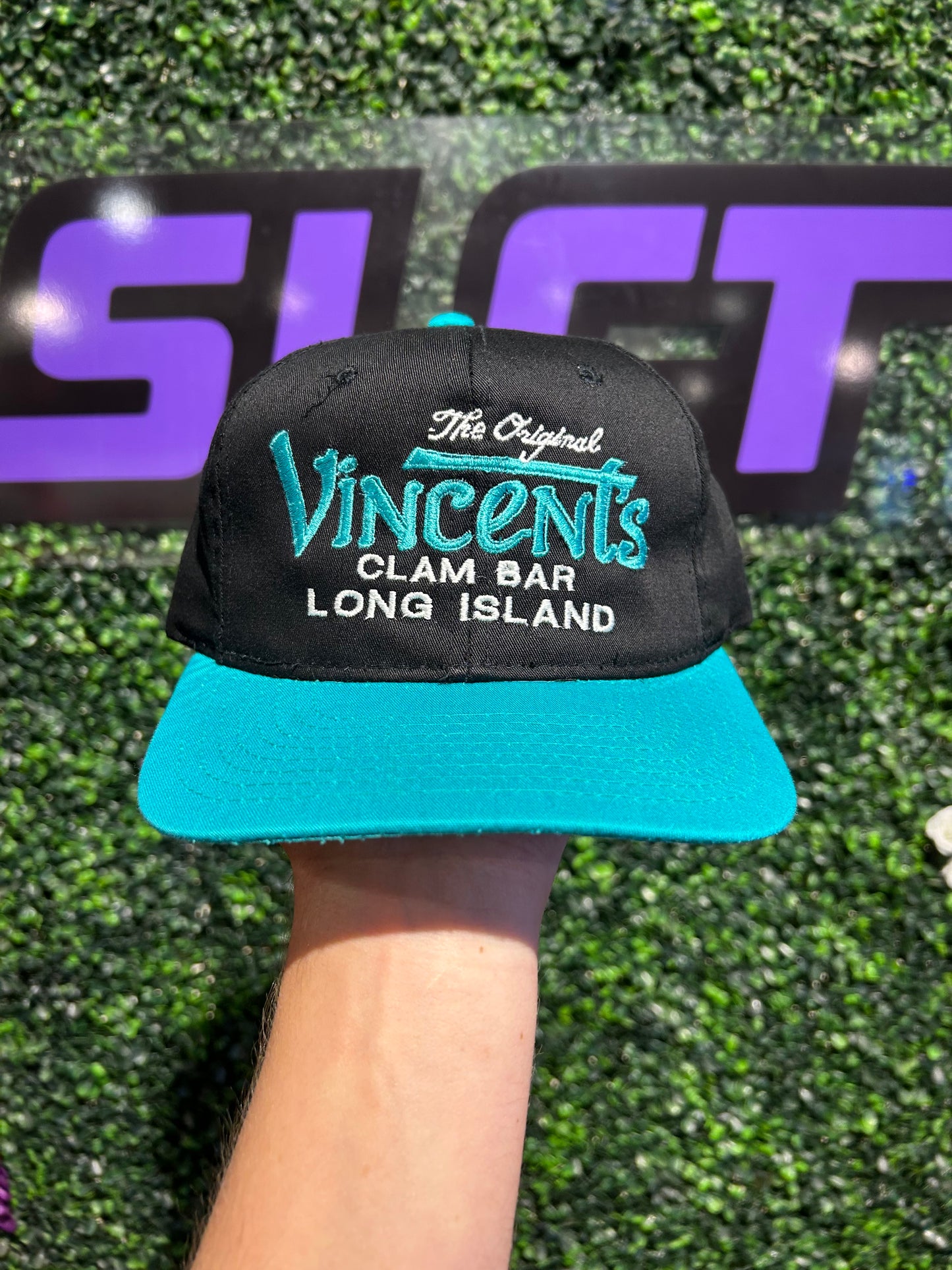 Vintage Vincent’s Clam Bar Hat