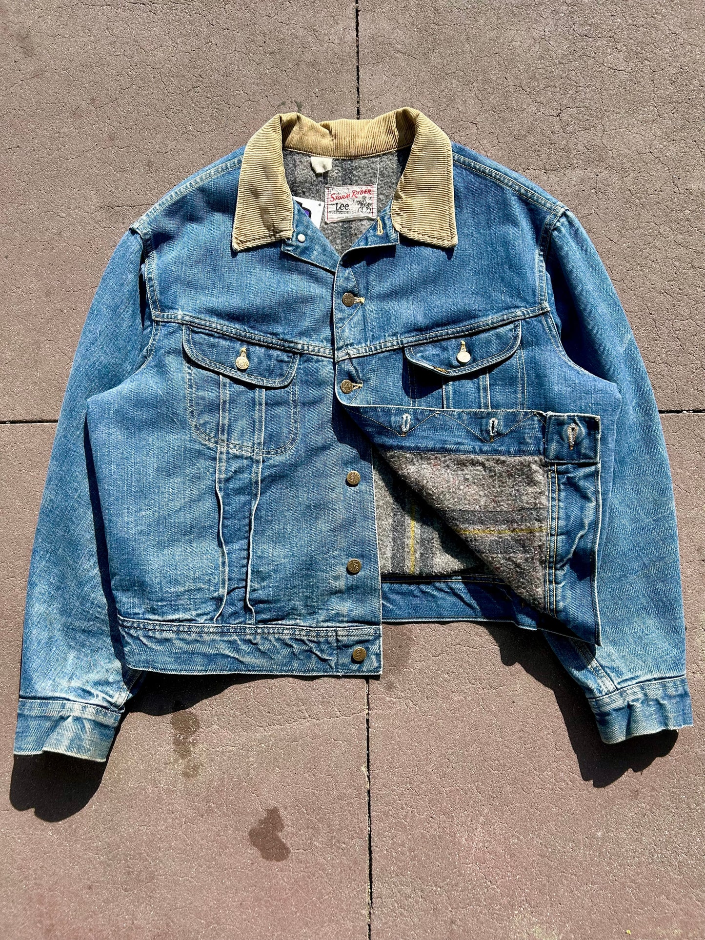 70s Lee Storm Rider Blanked-Lined Union-Made Denim Jacket. Size Large