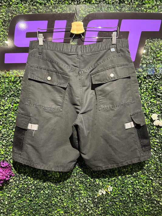 Vintage Levi’s Silvertab Cargo Utility Shorts. 36” Waist