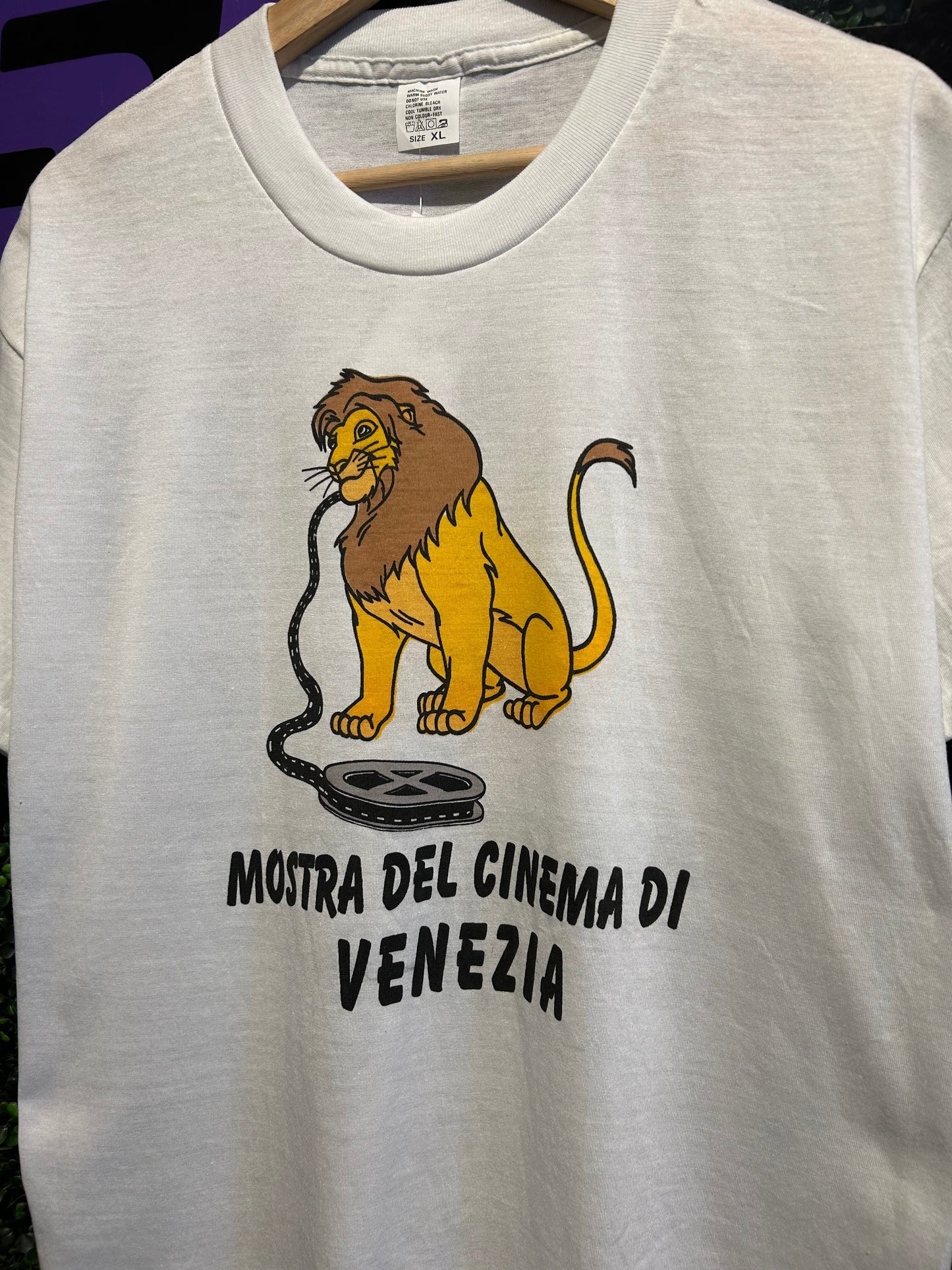 90s Lion King Venice Film Festival T-Shirt. Size Large
