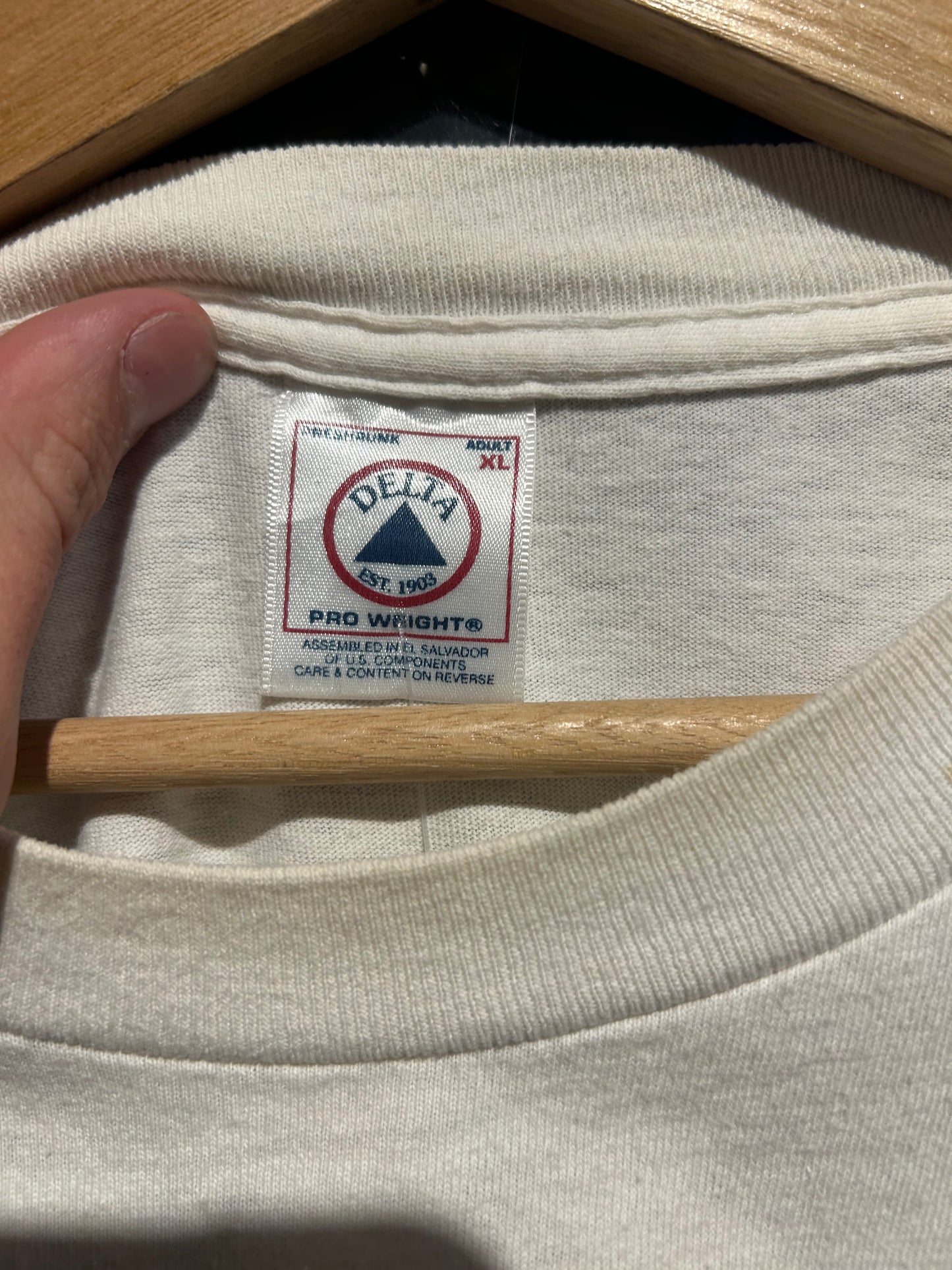 90s Dad’s Make The World Go ‘Round T-Shirt. Size XL