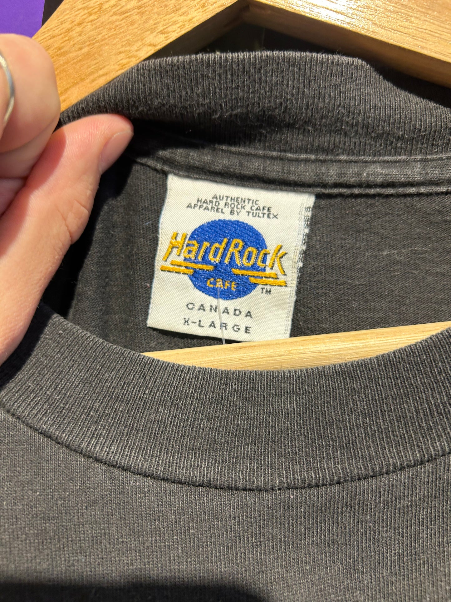 90s Hard Rock Cafe Montreal T-Shirt. Size XL