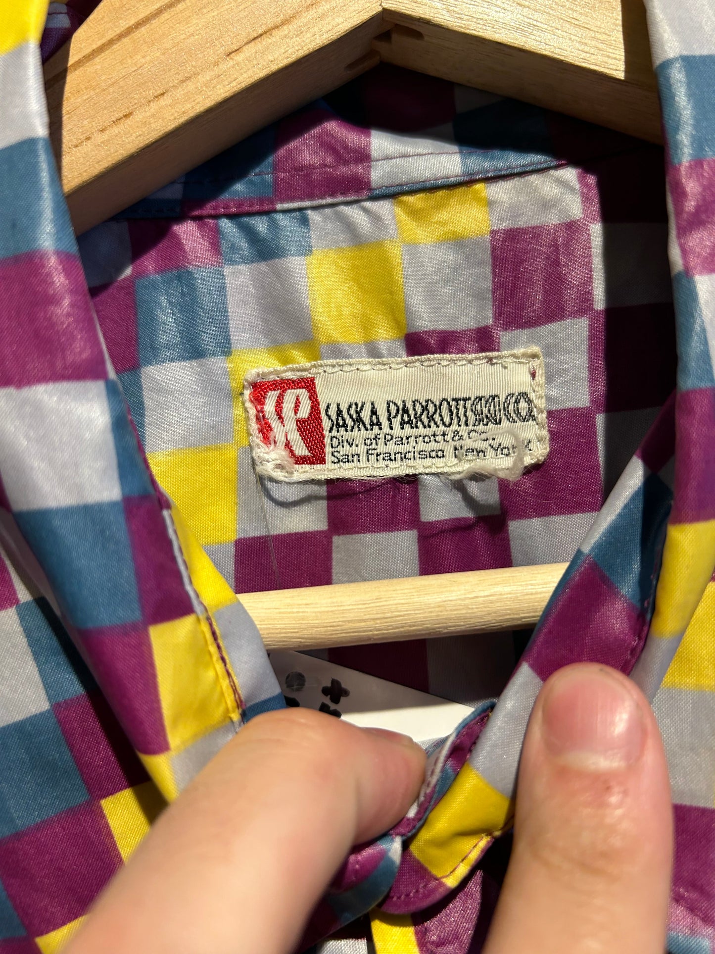 70s Saska Parrott Ski Co. Nylon Button-Up Shirt. L/XL