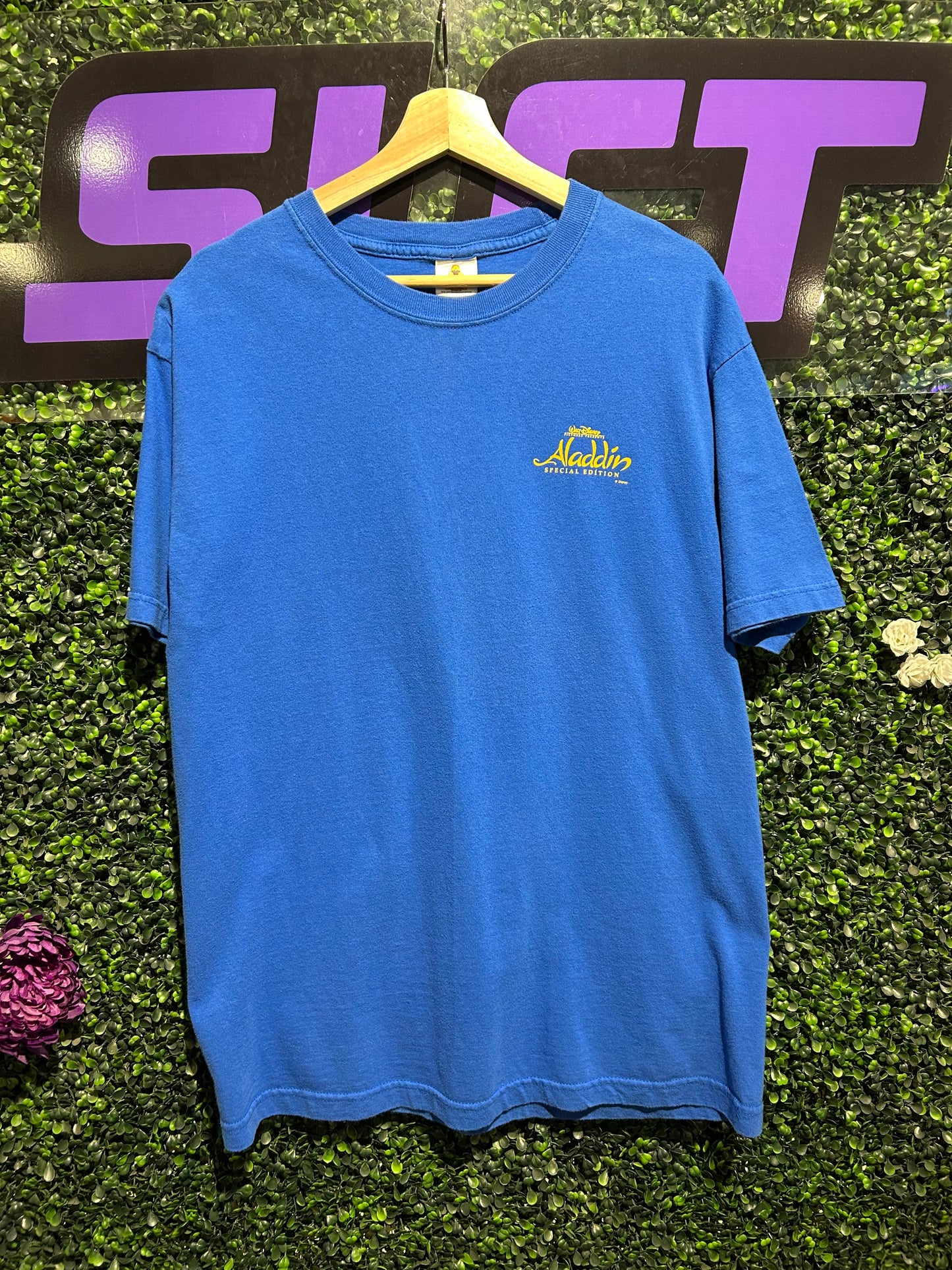 Vintage Aladdin Special Edition DVD Release T-Shirt. Size Large