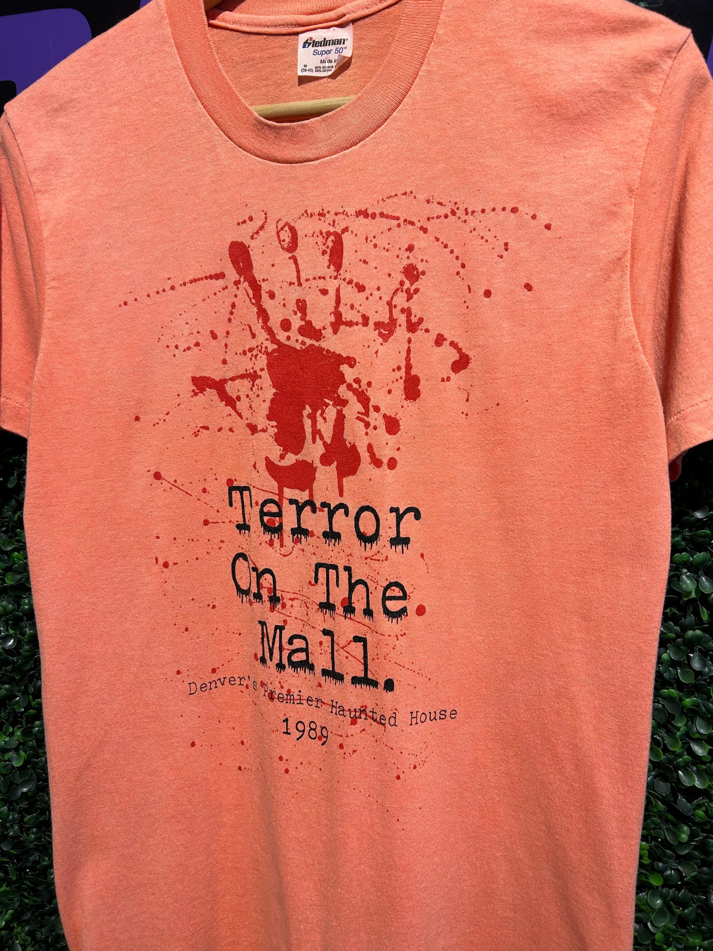 1989 Terror On The Mall Denver Haunted House T-Shirt. Size S/M