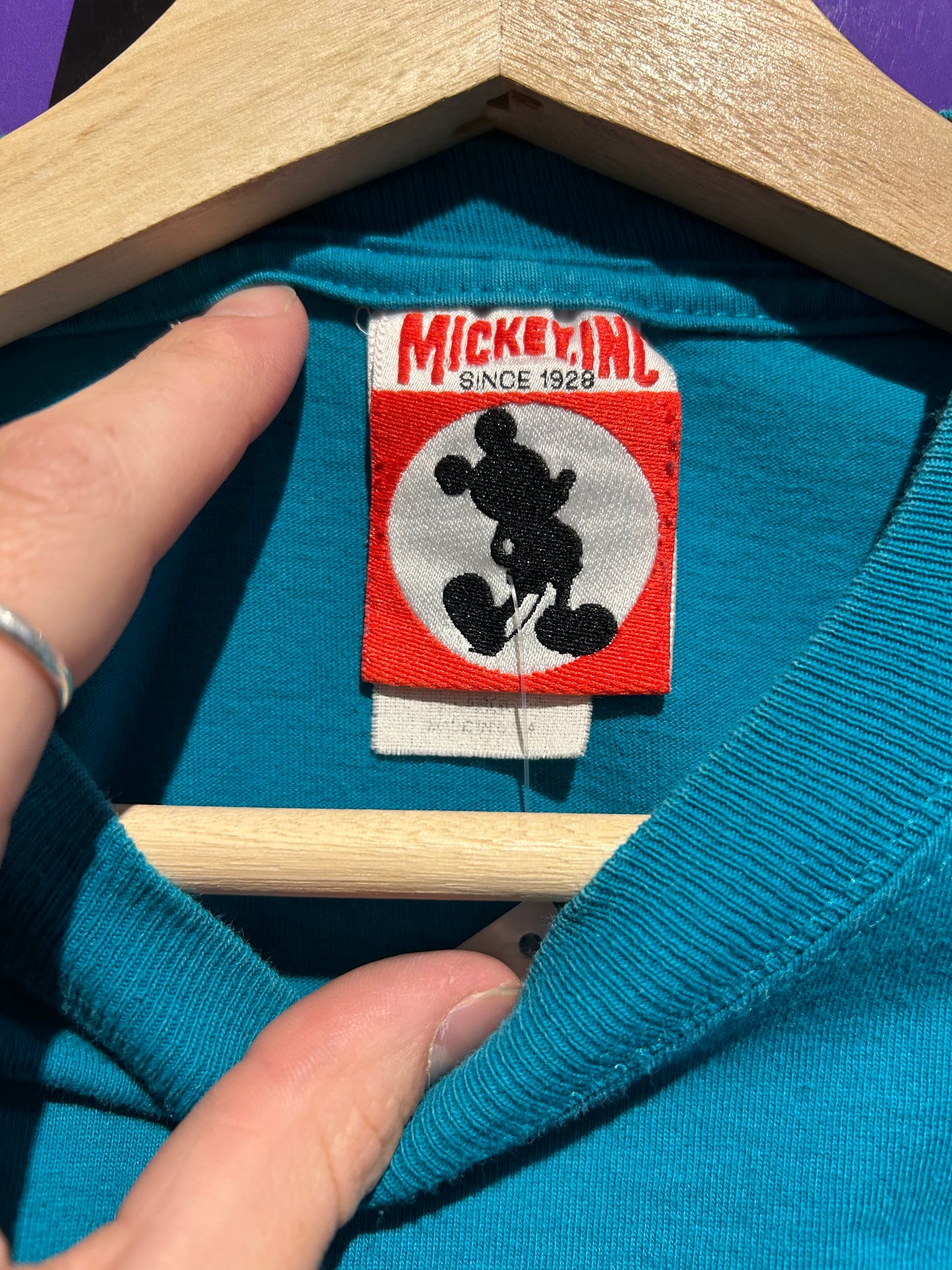 1996 Walt Disney World Mickey Mouse 25th Anniversary T-Shirt. Size Large