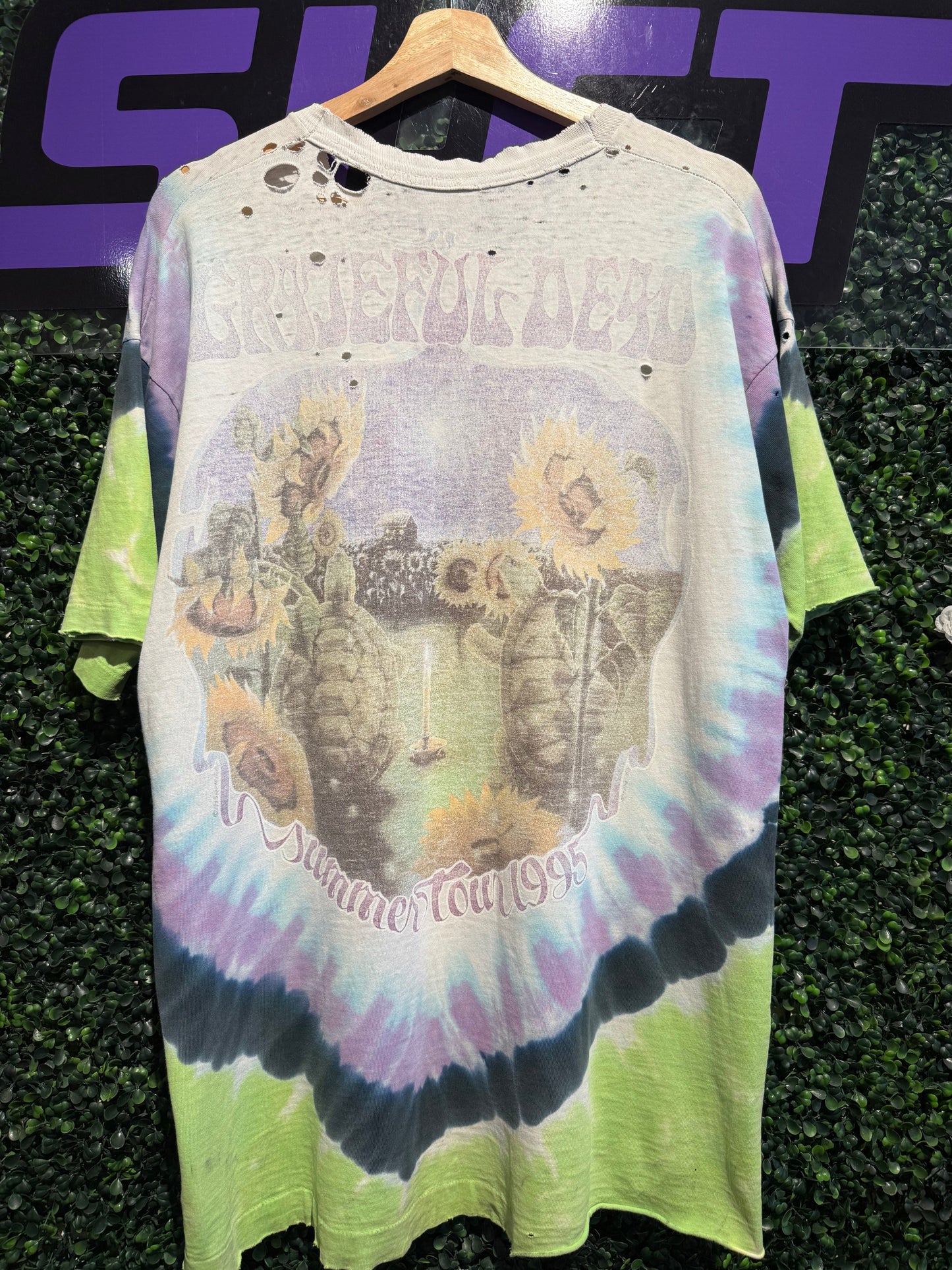 1995 Grateful Dead Summer Tour T-Shirt. Size XL