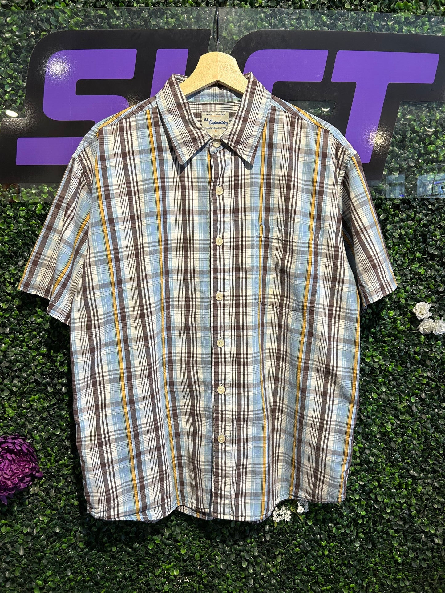 Vintage U.S. Expedition Plaid Button-Up Shirt. Size Large