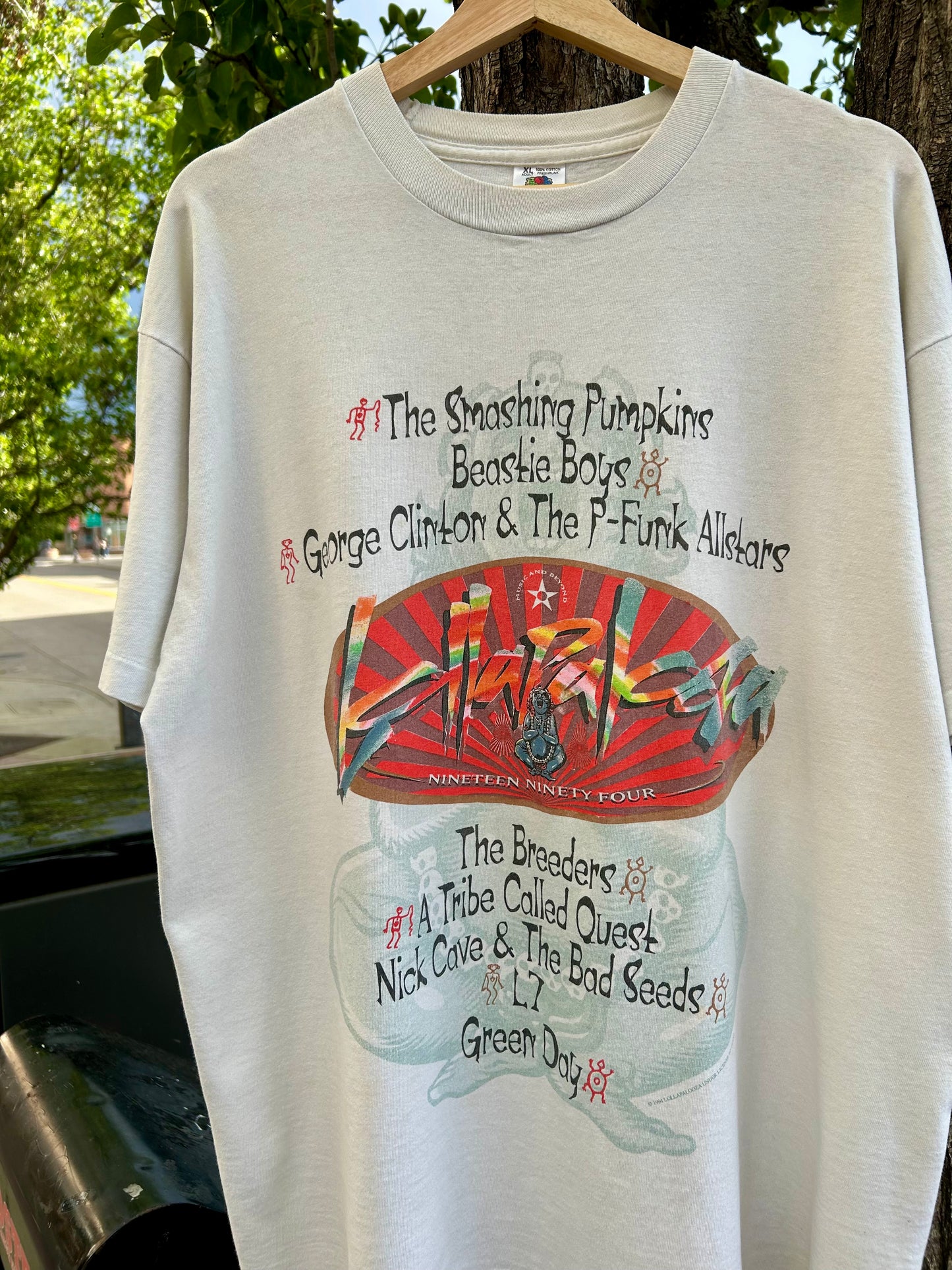 1994 Lollapalooza Festival Tour T-Shirt. Size XL