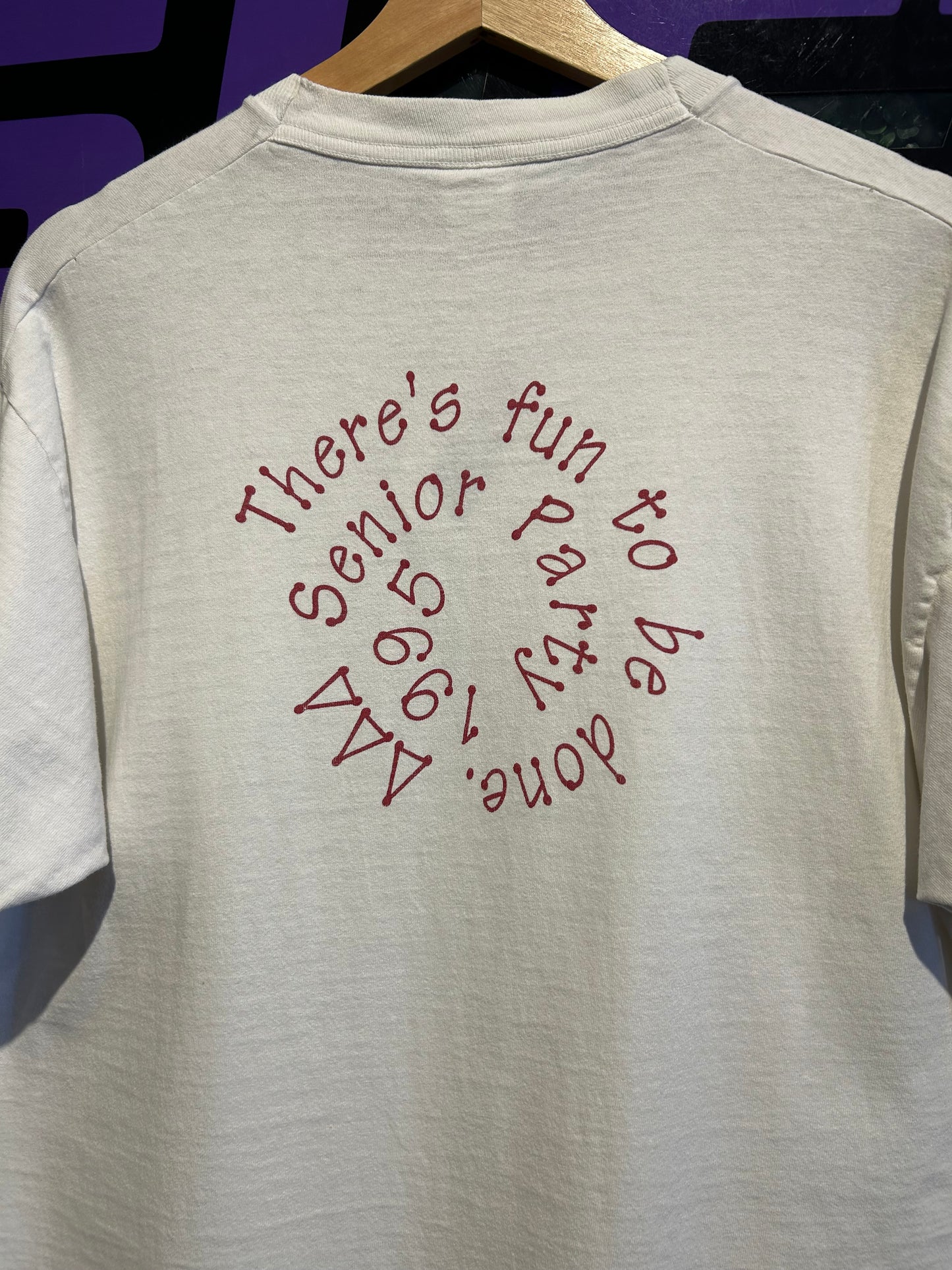 1995 Dr. Seuss Oh The Places We’ll Go College T-Shirt. Size Large