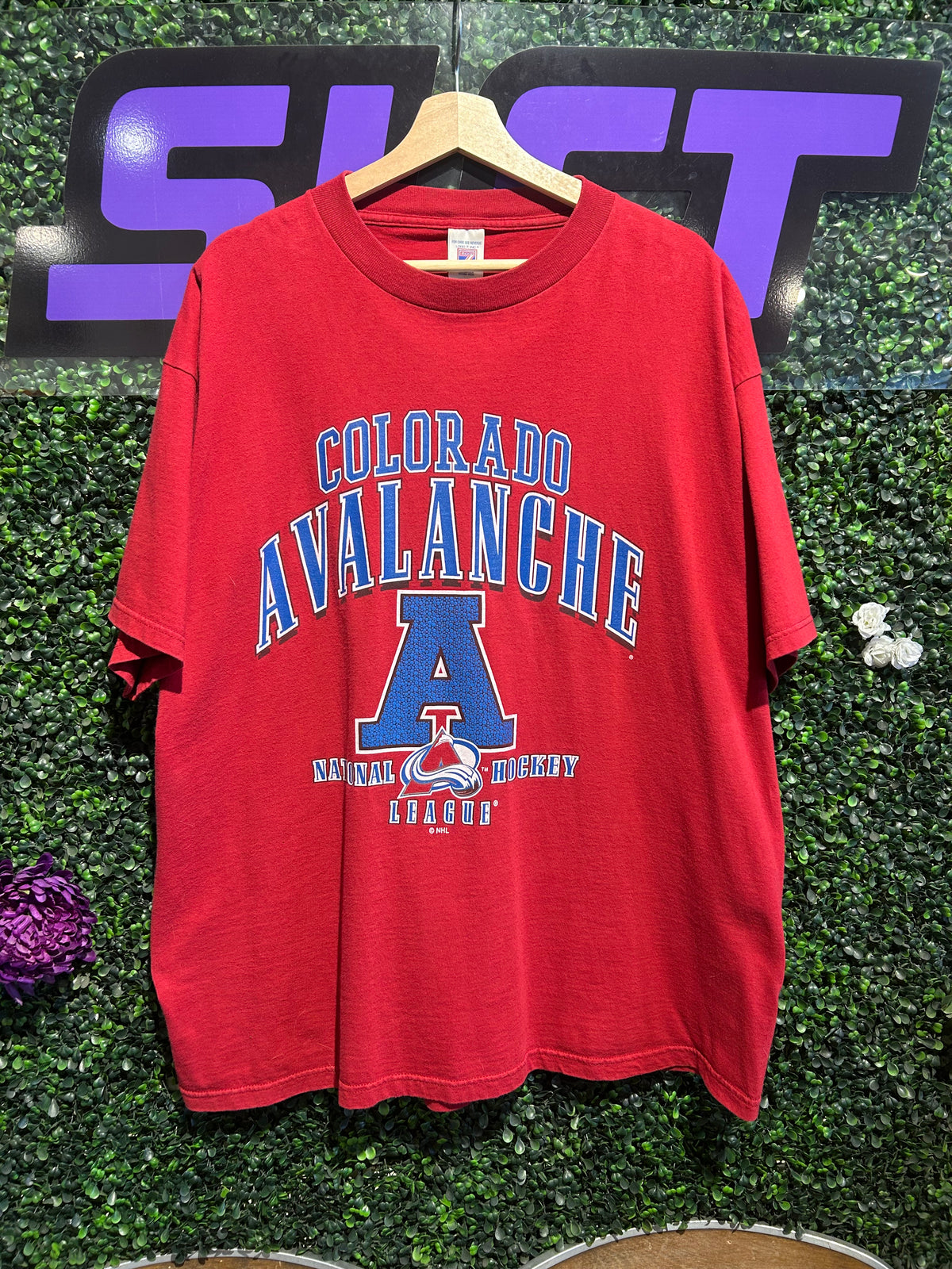 90s Colorado Avalanche Logo7 T-Shirt. Size XXL