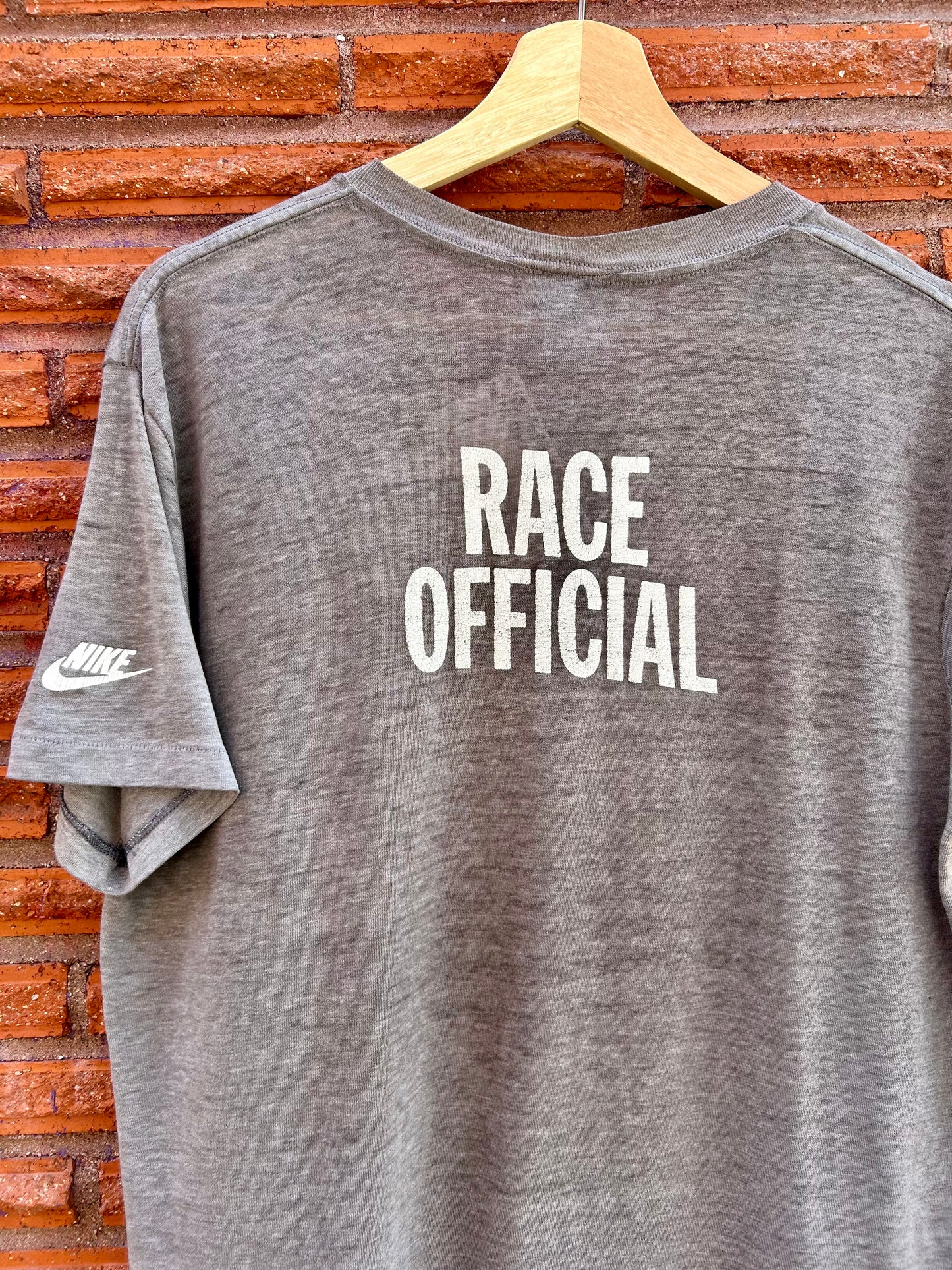 1985 Bolder Boulder Nike Race Official T-Shirt. Size Large