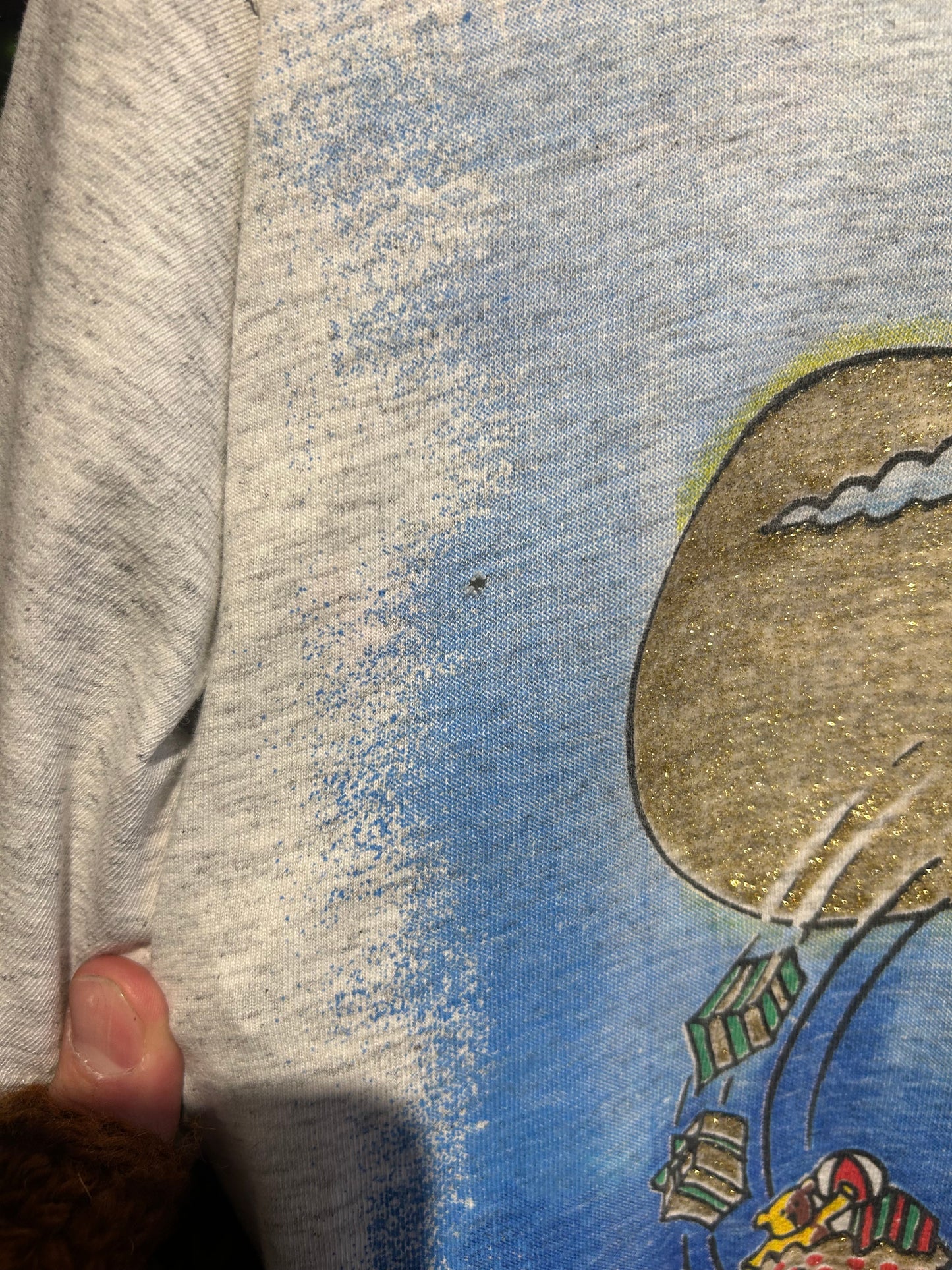 1995 Looney Tunes Christmas T-Shirt. Size Large