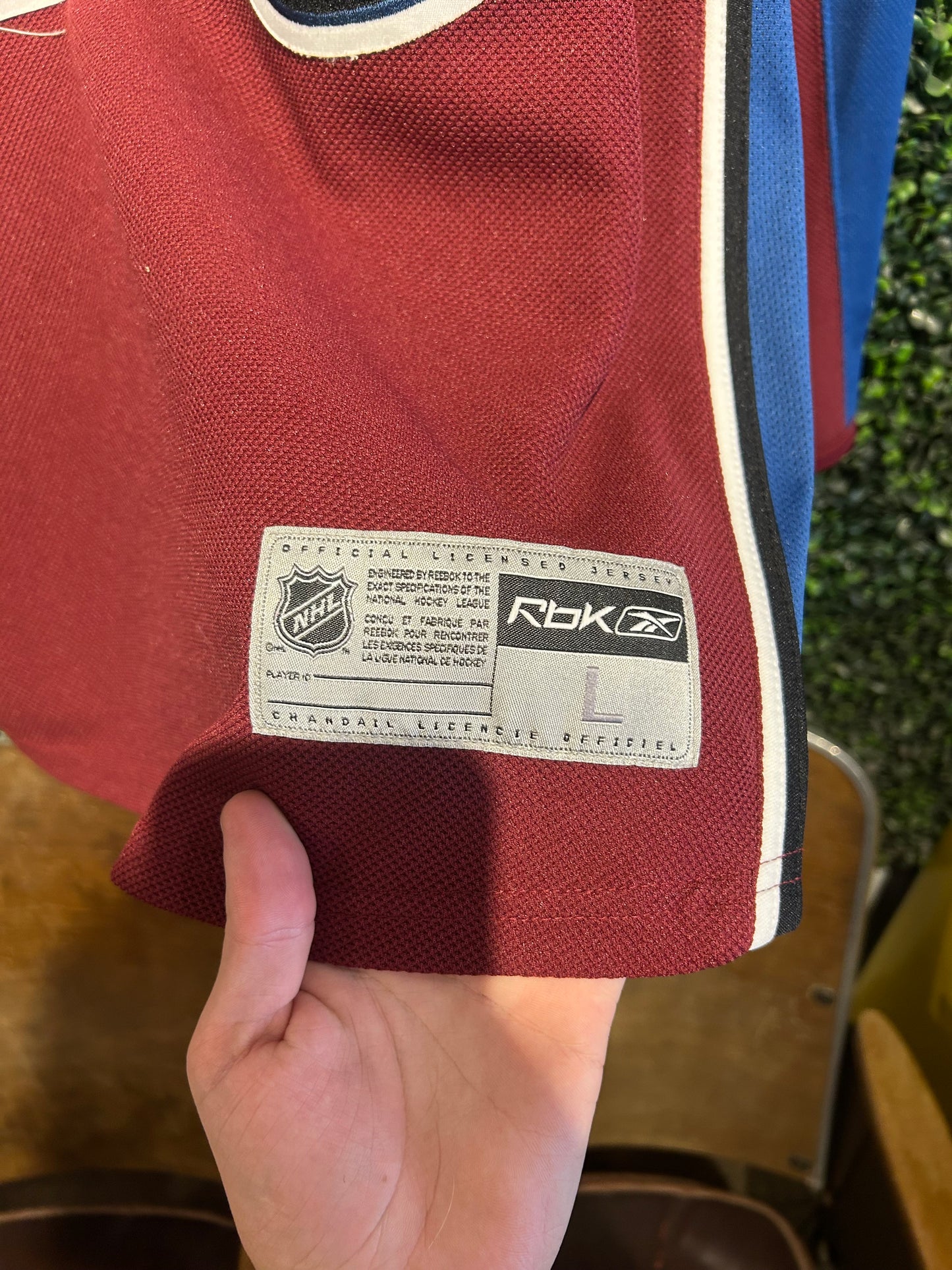 00s Colorado Avalanche Reebok Jersey. Size L/XL