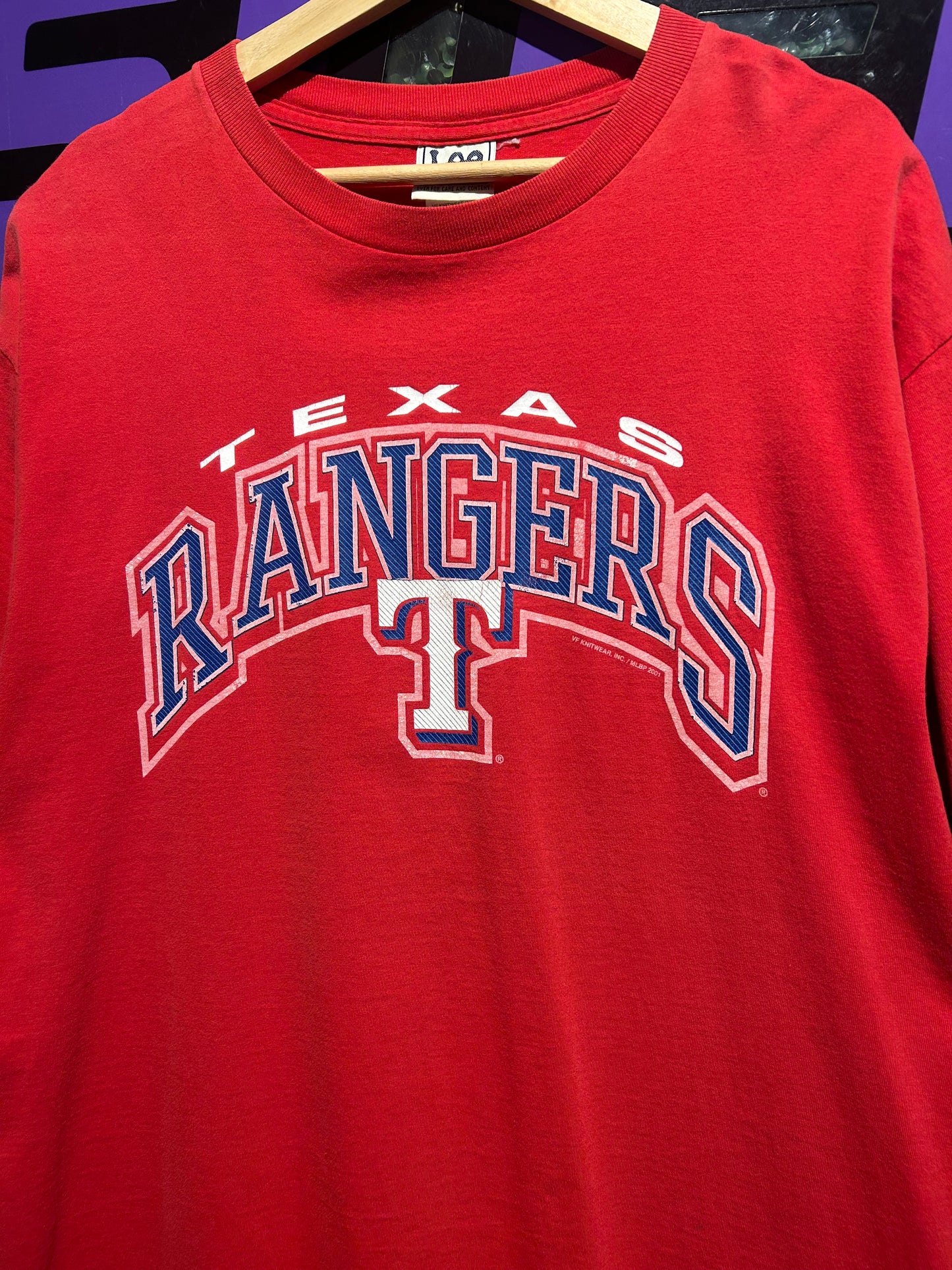 2001 Texas Rangers T-Shirt. Size XL