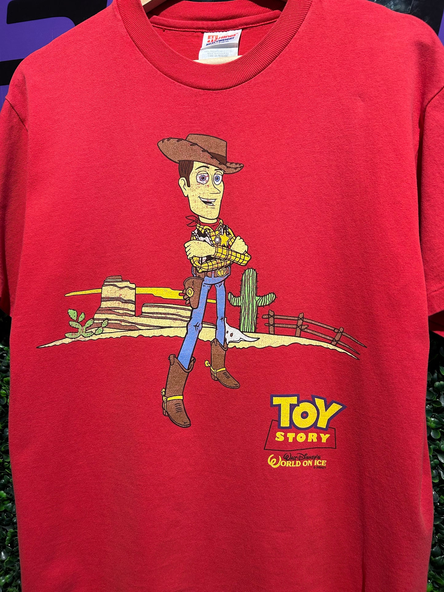 90s Disney On Ice Toy Story Woody T-Shirt. Size M/L