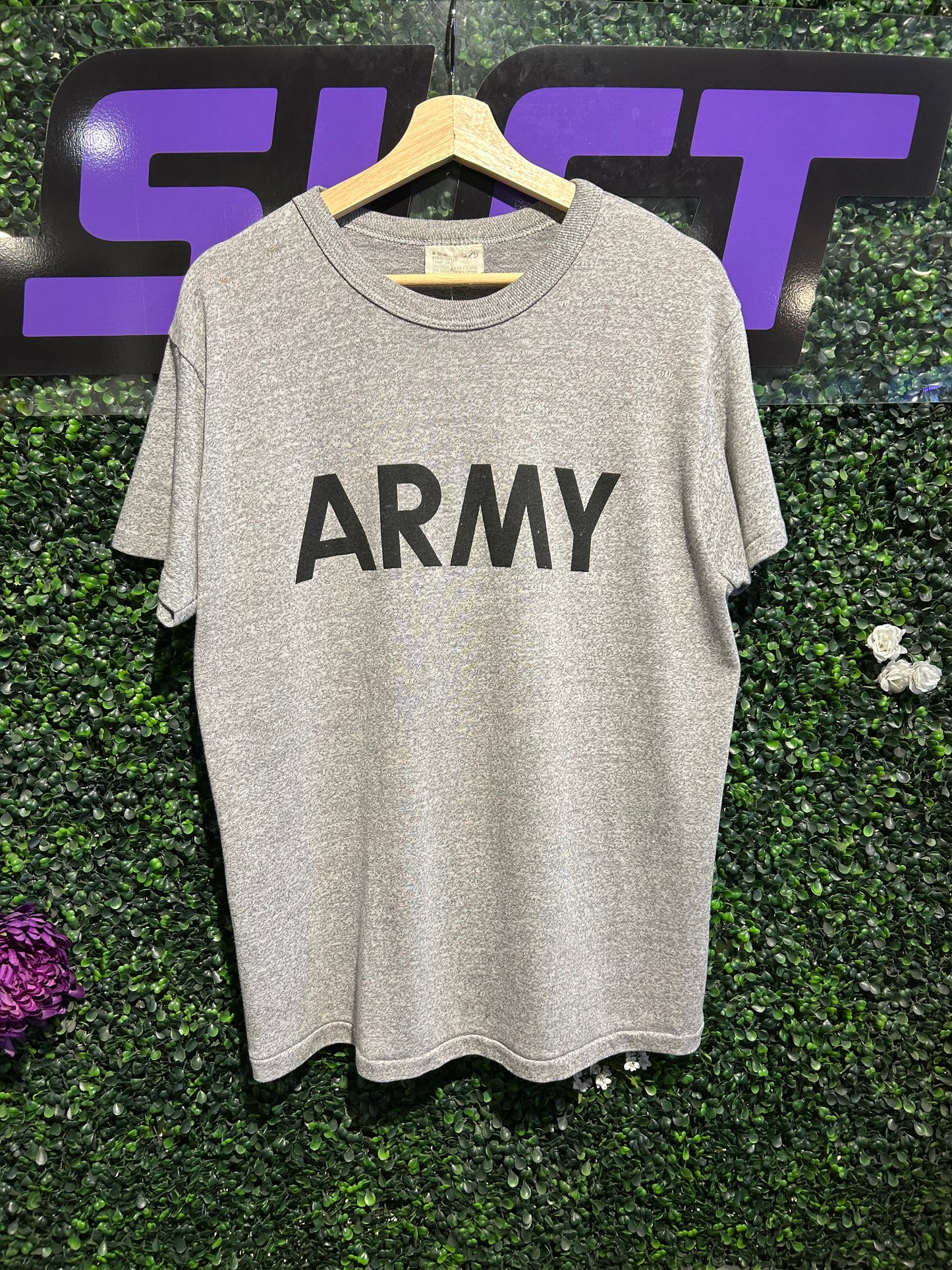 80s Army Champion T-Shirt. Size M/L