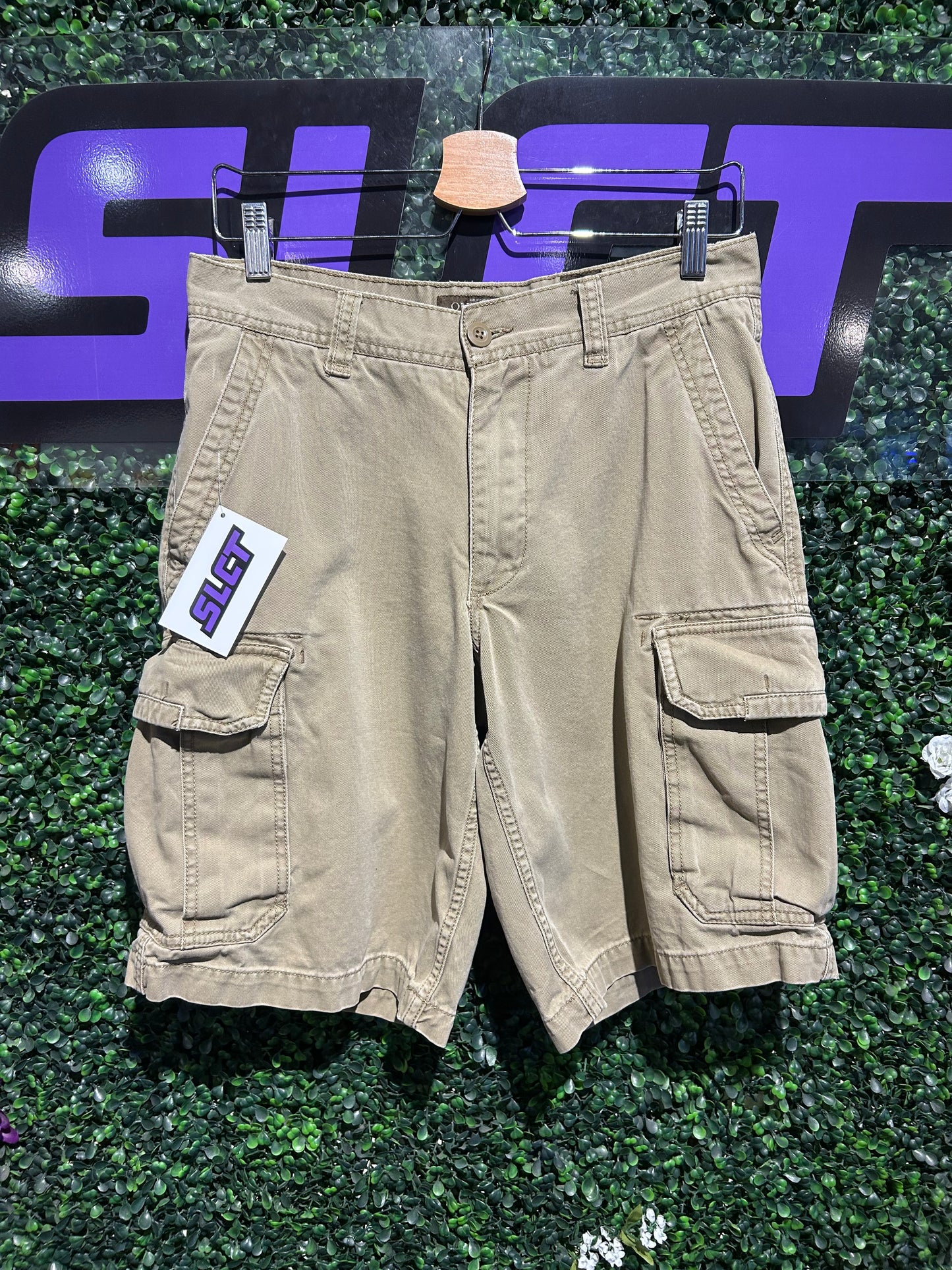00s Old Navy Cargo Shorts. 30” Waist