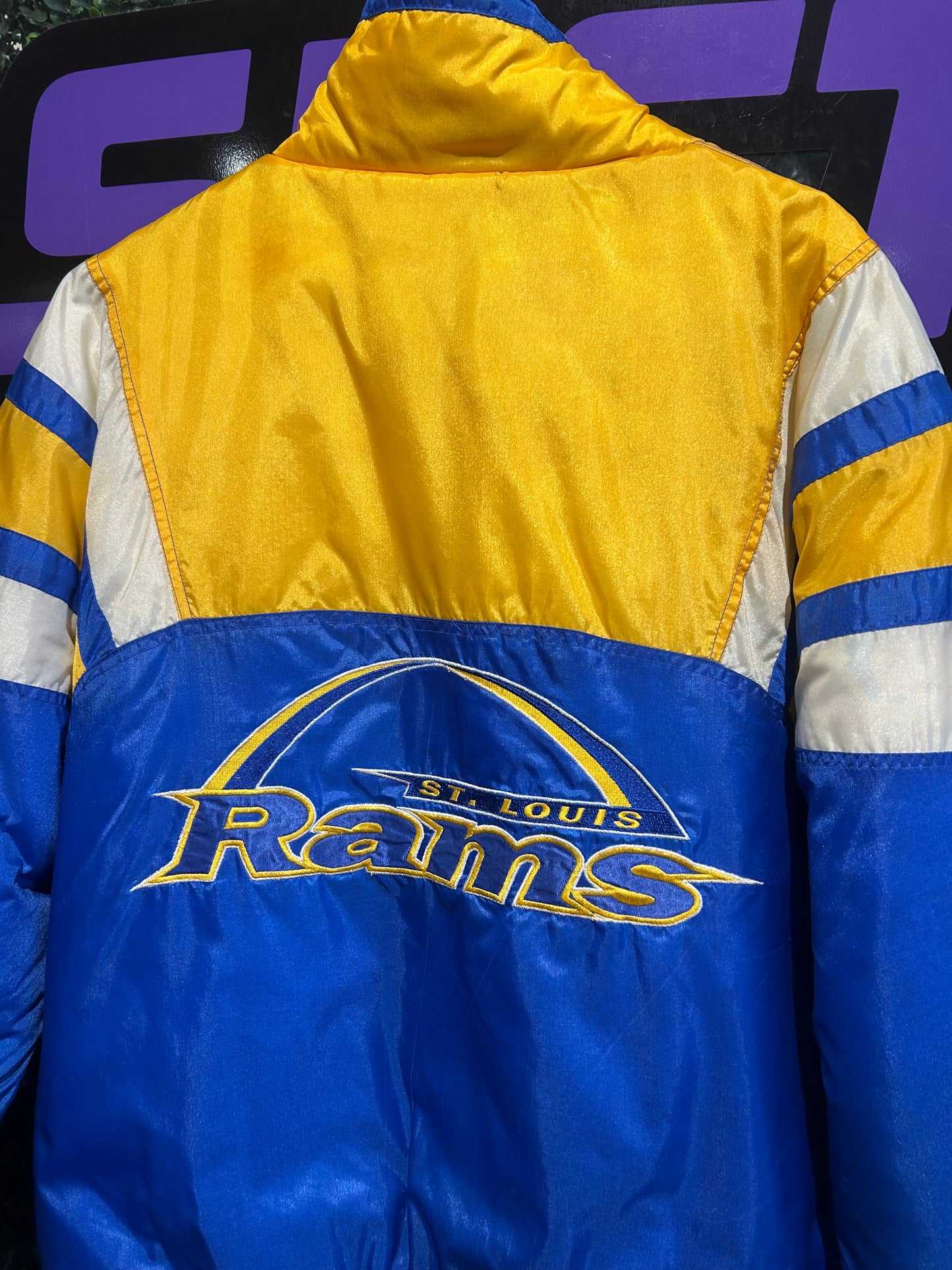 Vintage NFL Game Day St. Louis Rams Puffer Jacket. Size L/XL