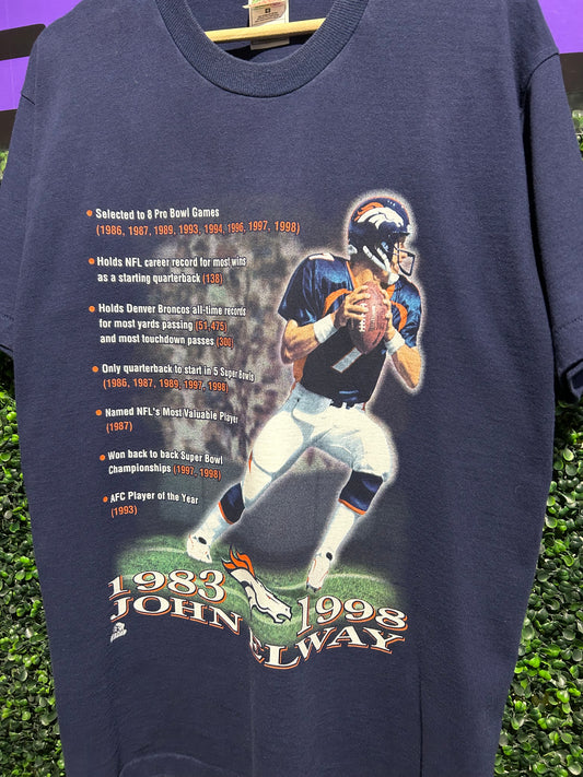 1998 Denver Broncos John Elway T-Shirt. Size Large
