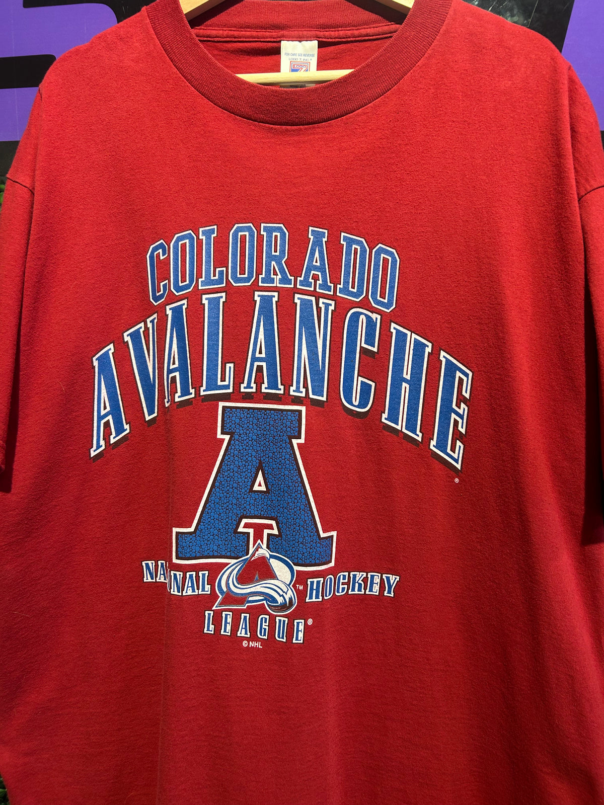 90s Colorado Avalanche Logo7 T-Shirt. Size XXL