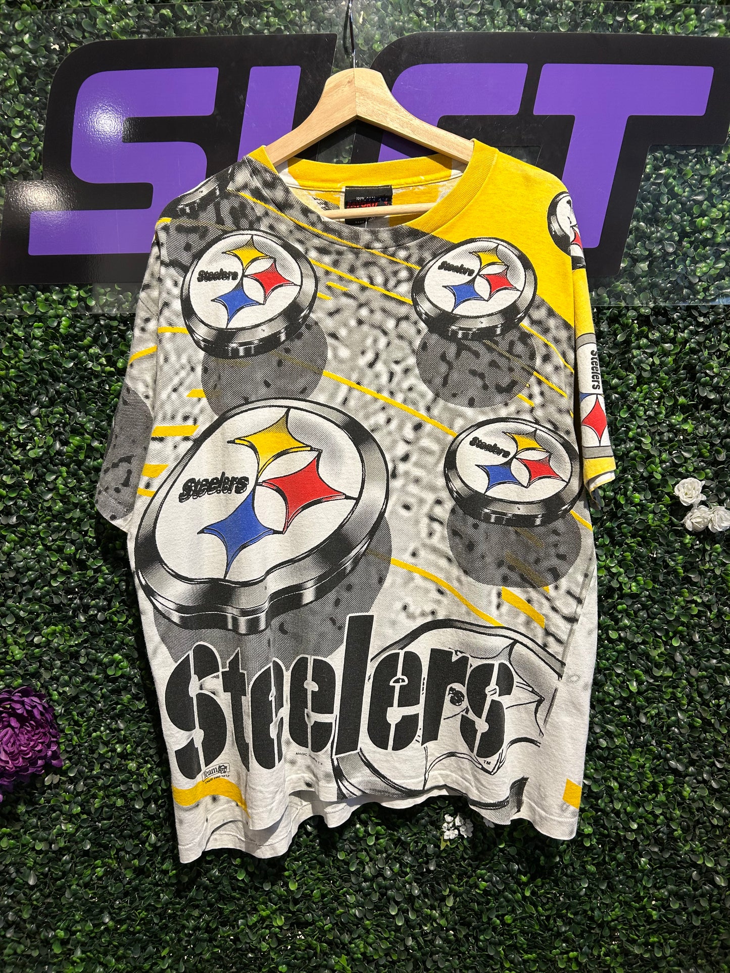 1995 Pittsburgh Steelers Magic Johnson T’s AOP T-Shirt. Size L/XL