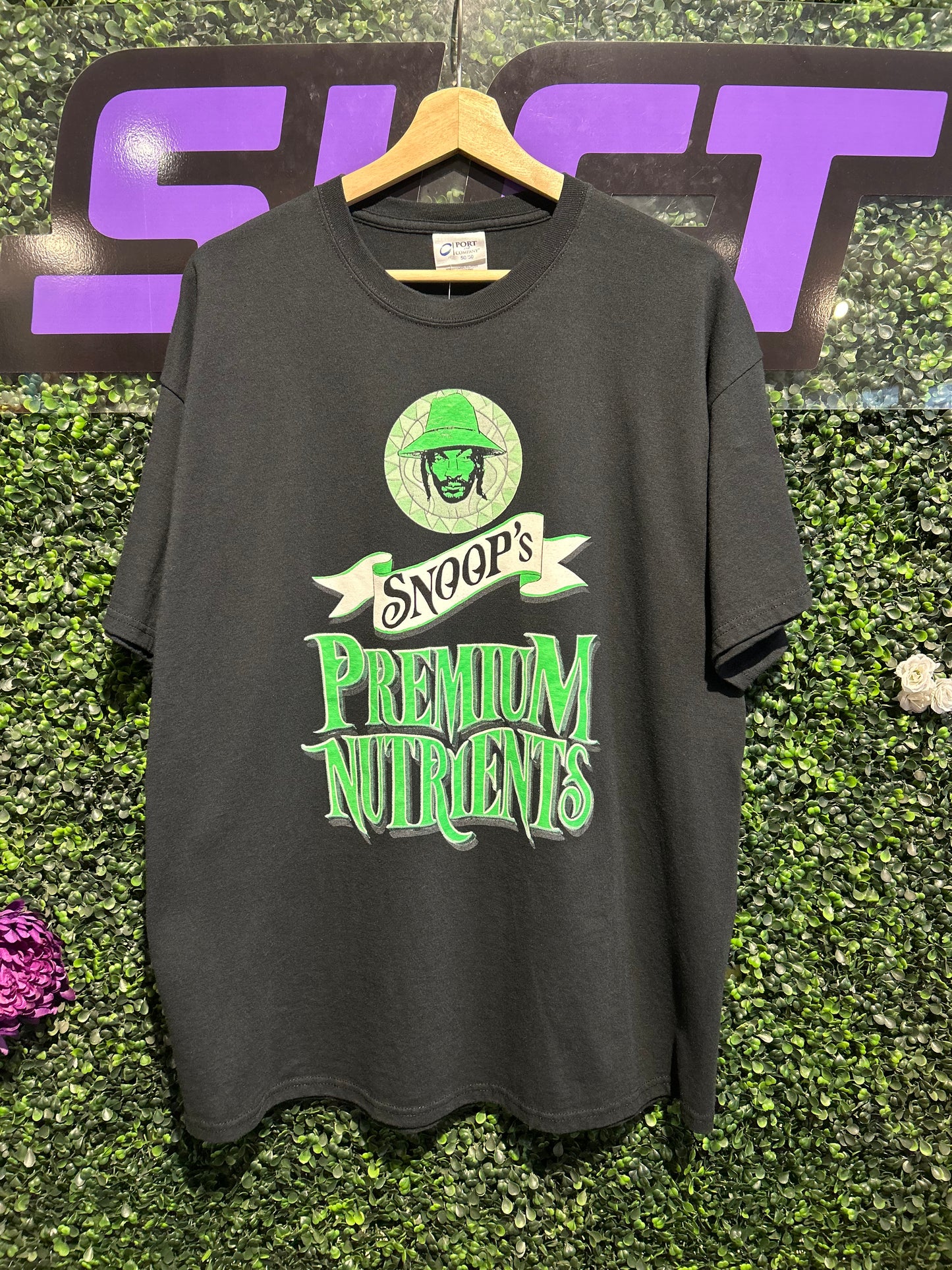 00s Snoop’s Premium Nutrients T-Shirt. Size L/XL