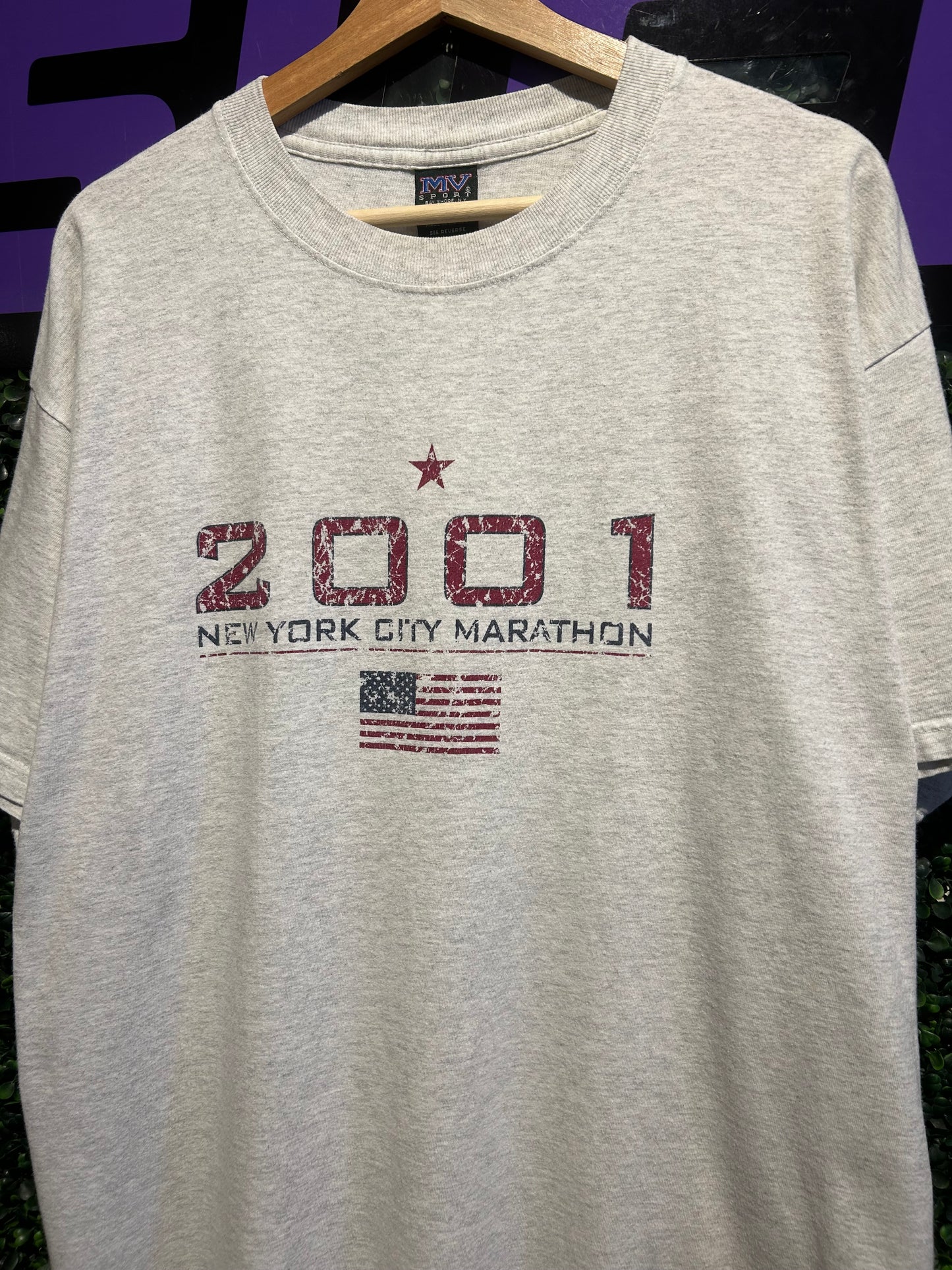 2001 New York City Marathon T-Shirt. Size XL