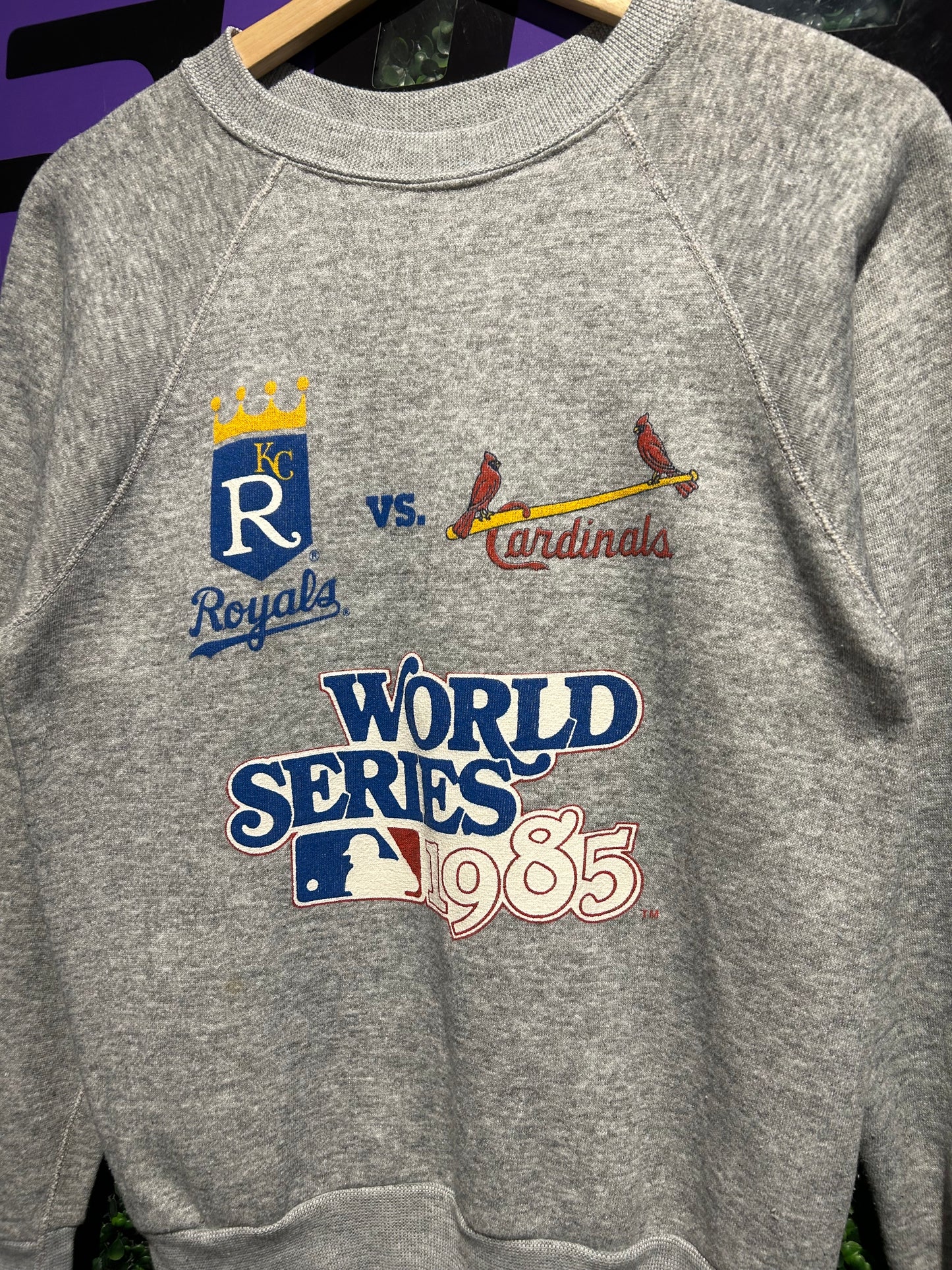 1985 MLB World Series Crewneck. Size S/M