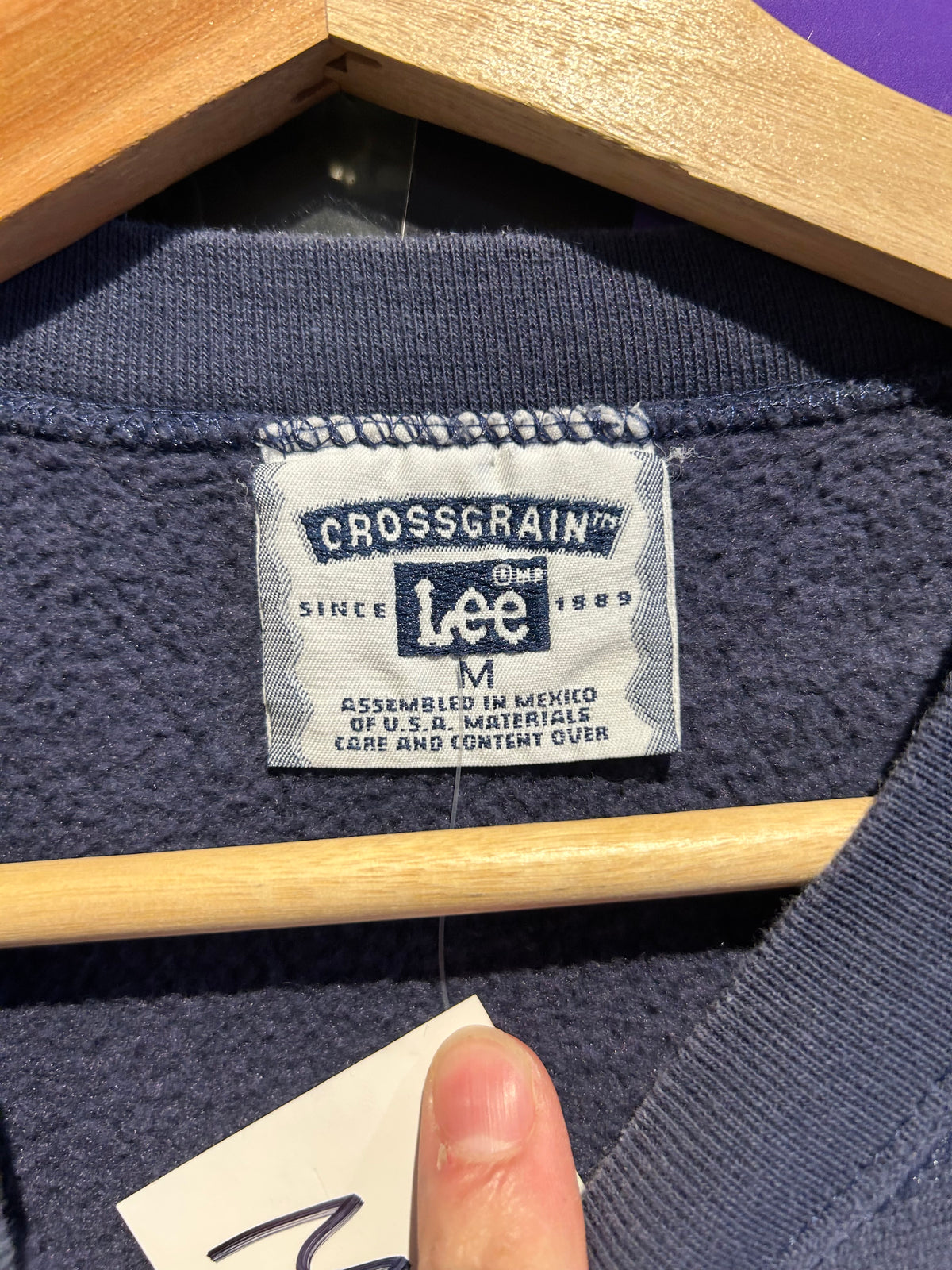 90s North Carolina Tar Heels Lee Crewneck. Size Medium