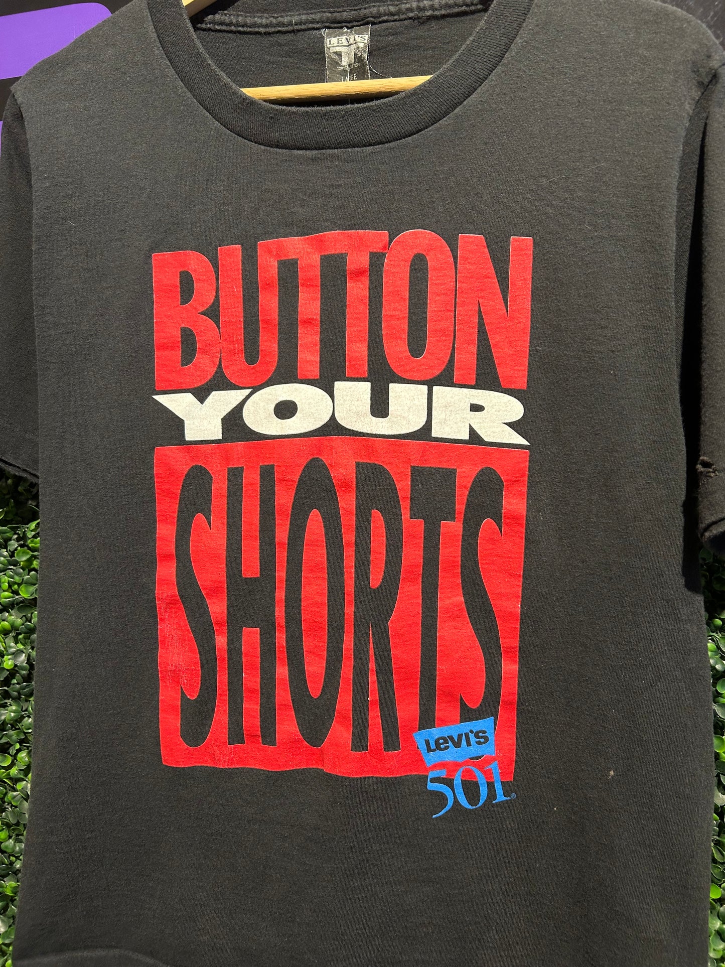 80s Levi’s 501 Button Your Shorts T-Shirt. Size S/M