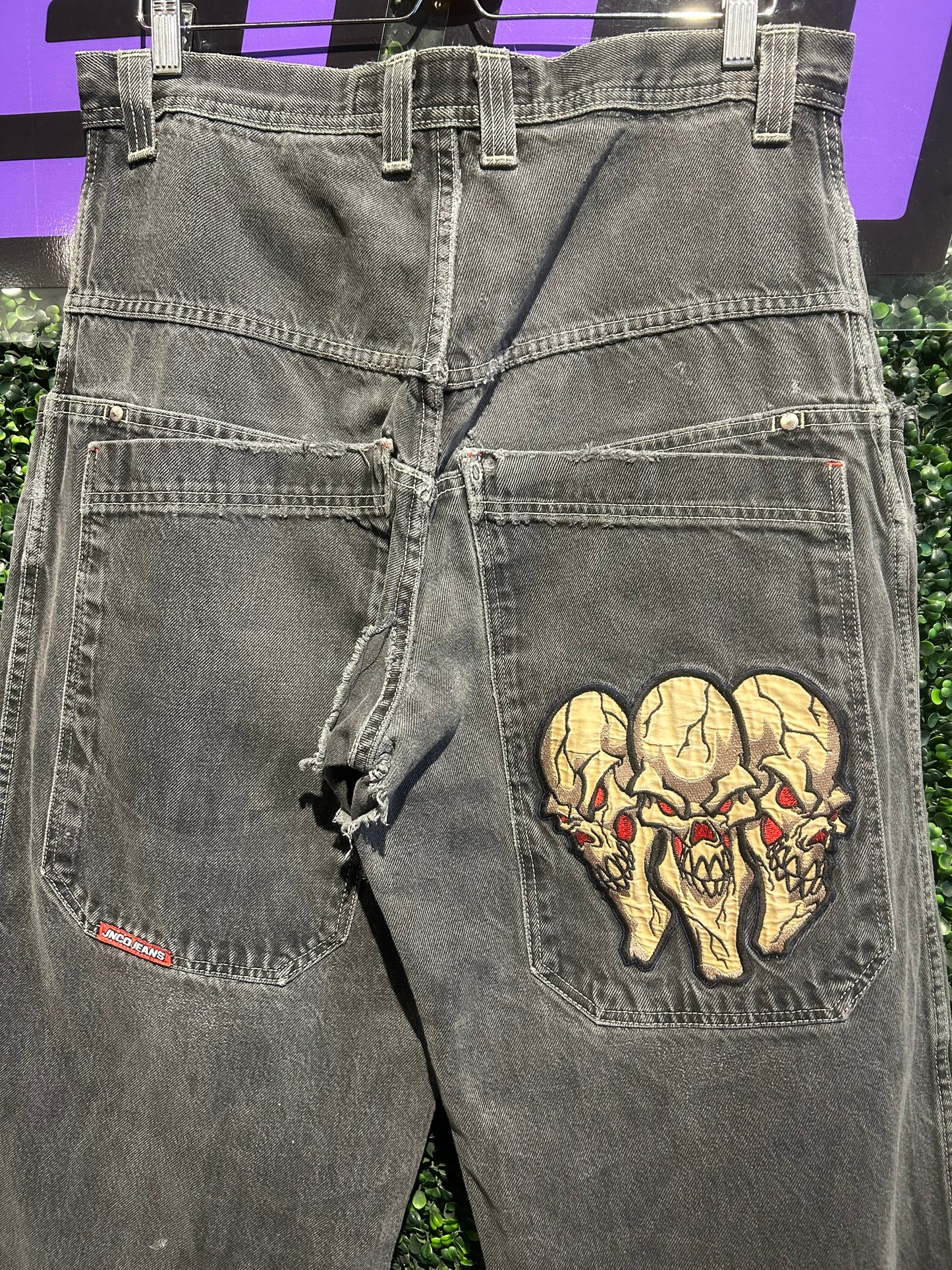 Vintage JNCO Triple Skull Pants. Size 35x28