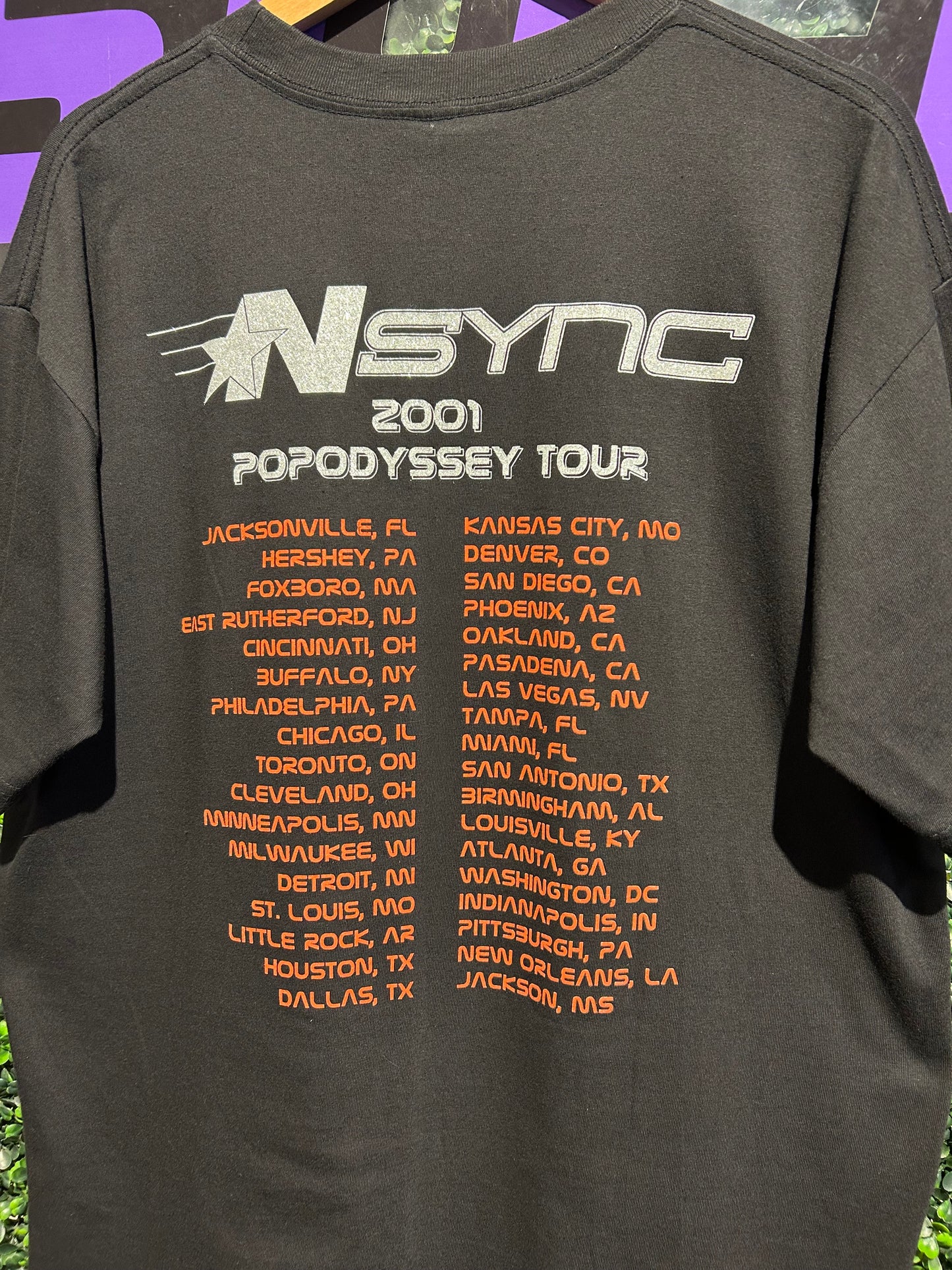 2001 NSYNC Popodyssey Tour T-Shirt. Size Large