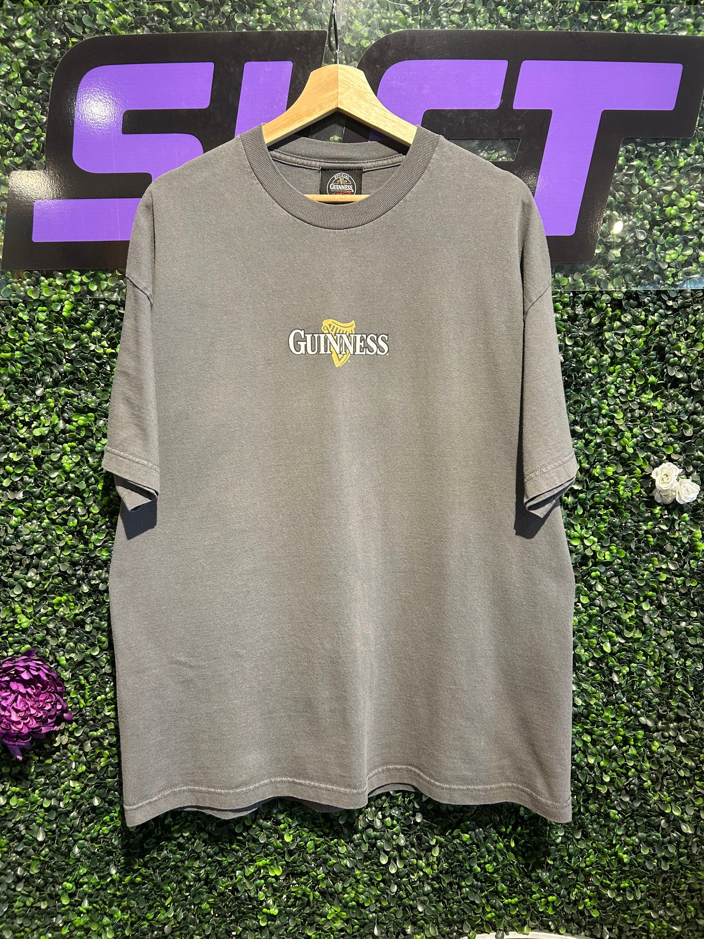 Vintage Guinness T-Shirt. Size XL