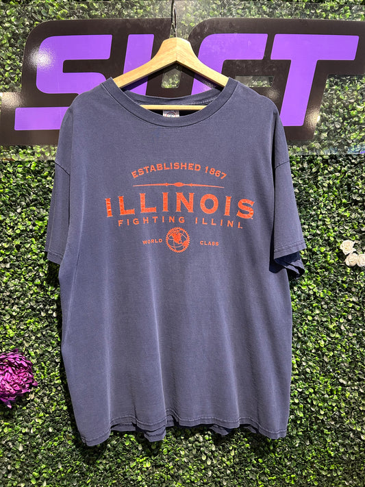 Vintage Illinois Fighting Illini T/Shirt. Size XL