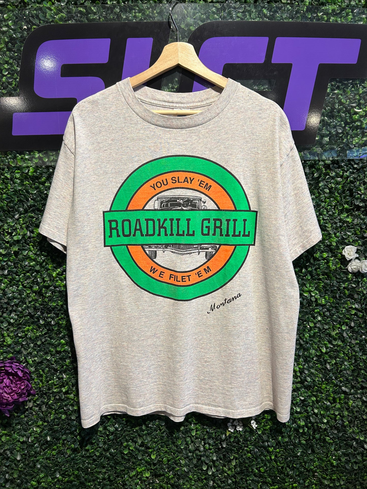 90s Roadkill Grill T-Shirt. Size Large